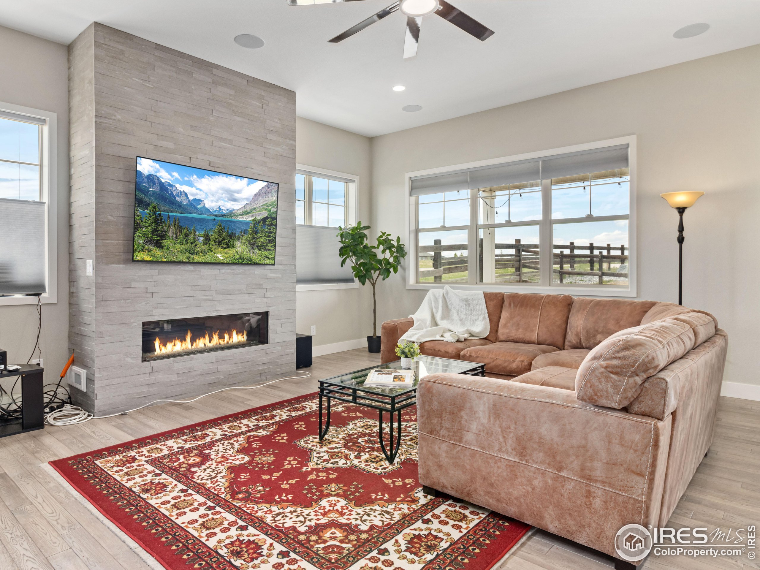 4527 Colorado River Dr