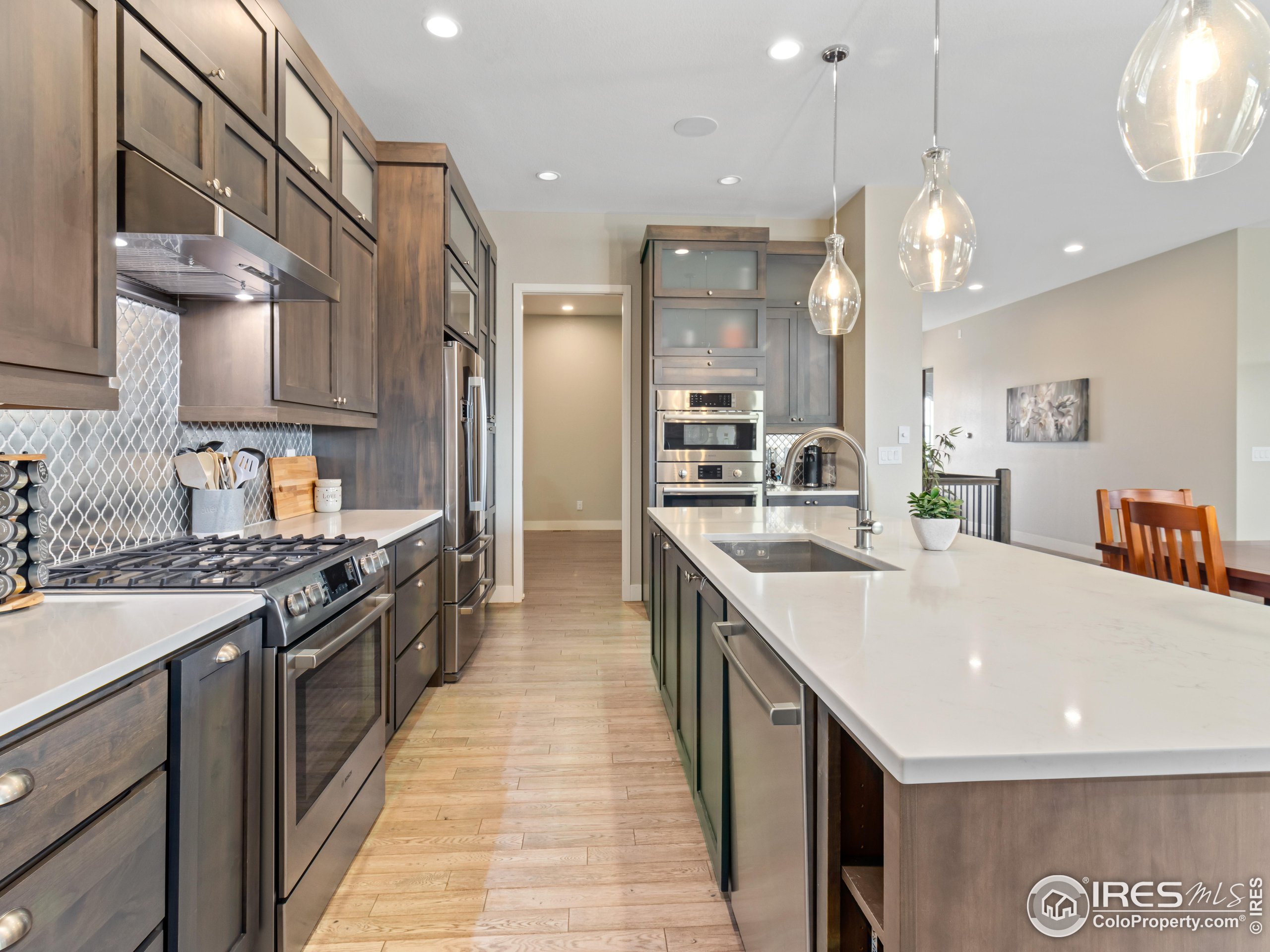 4527 Colorado River Dr