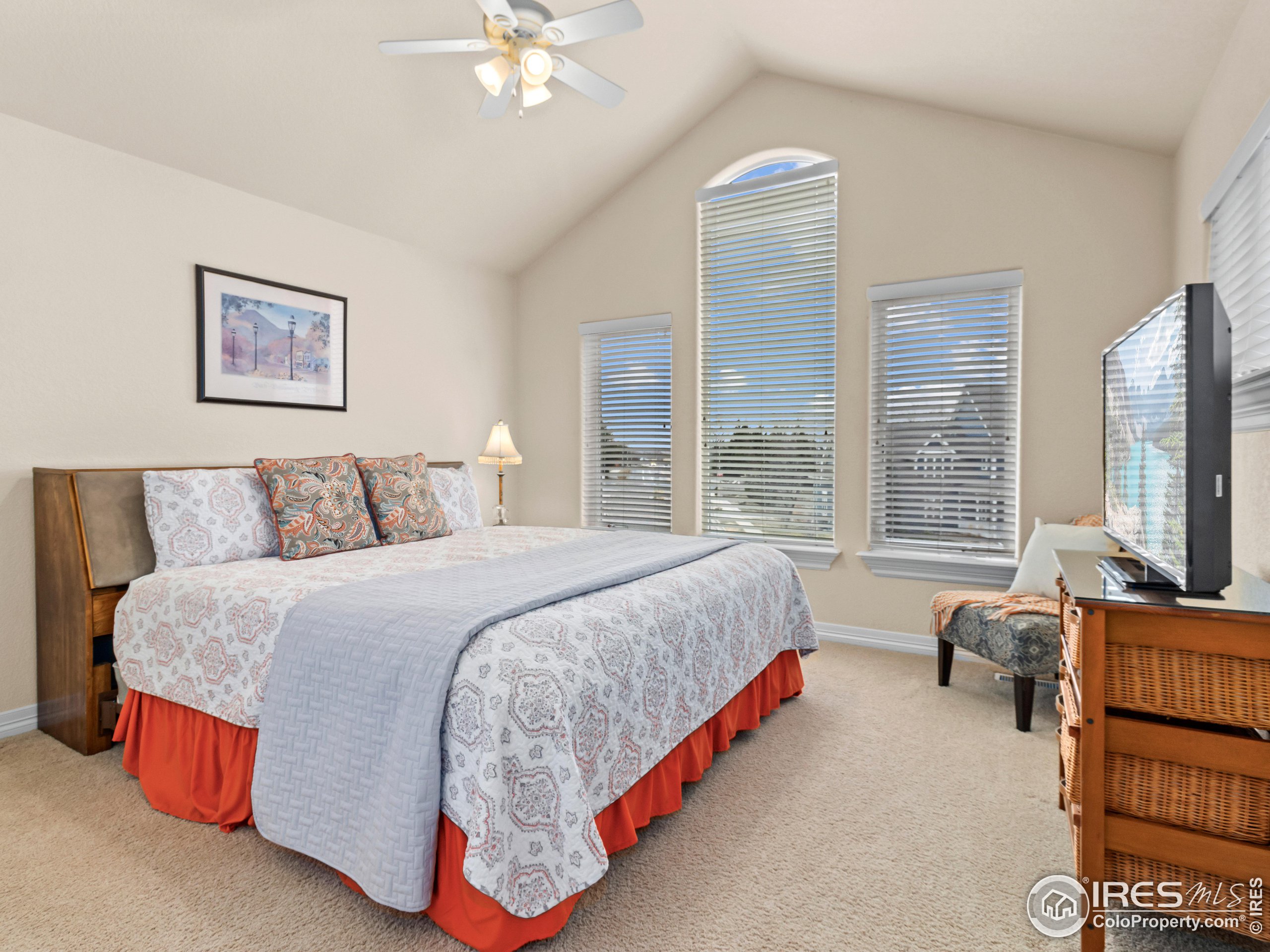3916 Fowler Ln