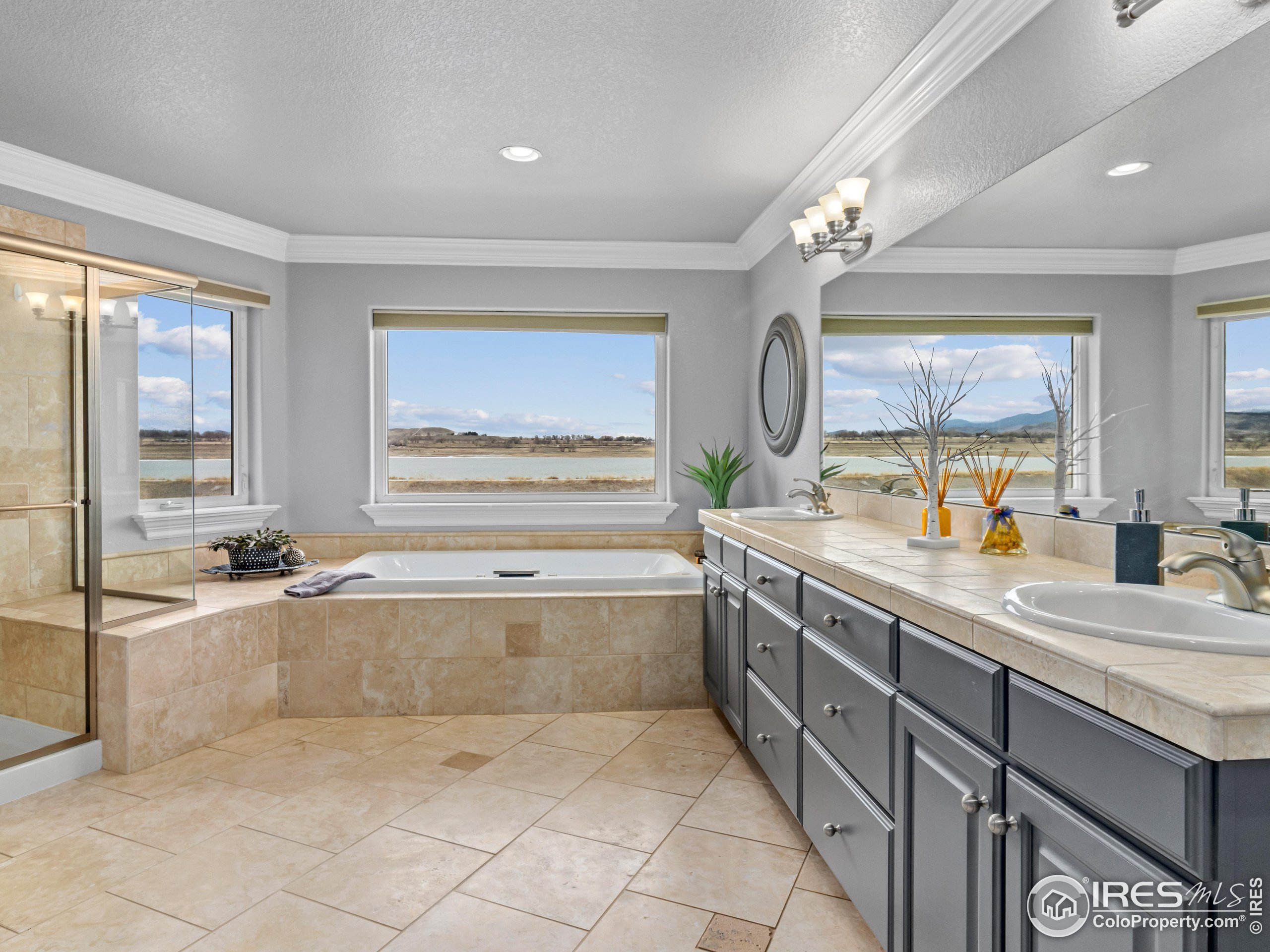 3916 Fowler Ln