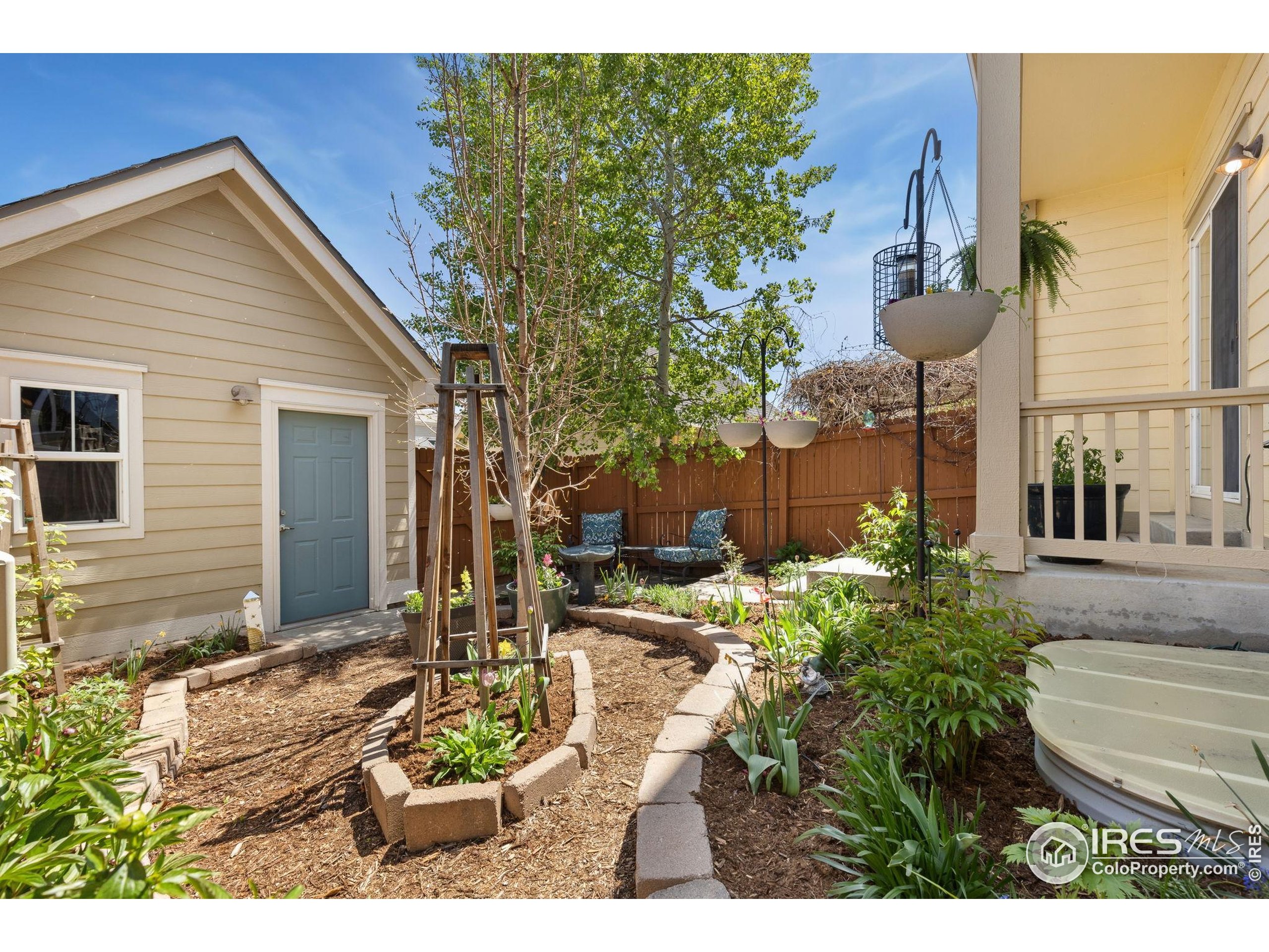 1278 Hummingbird Cir D