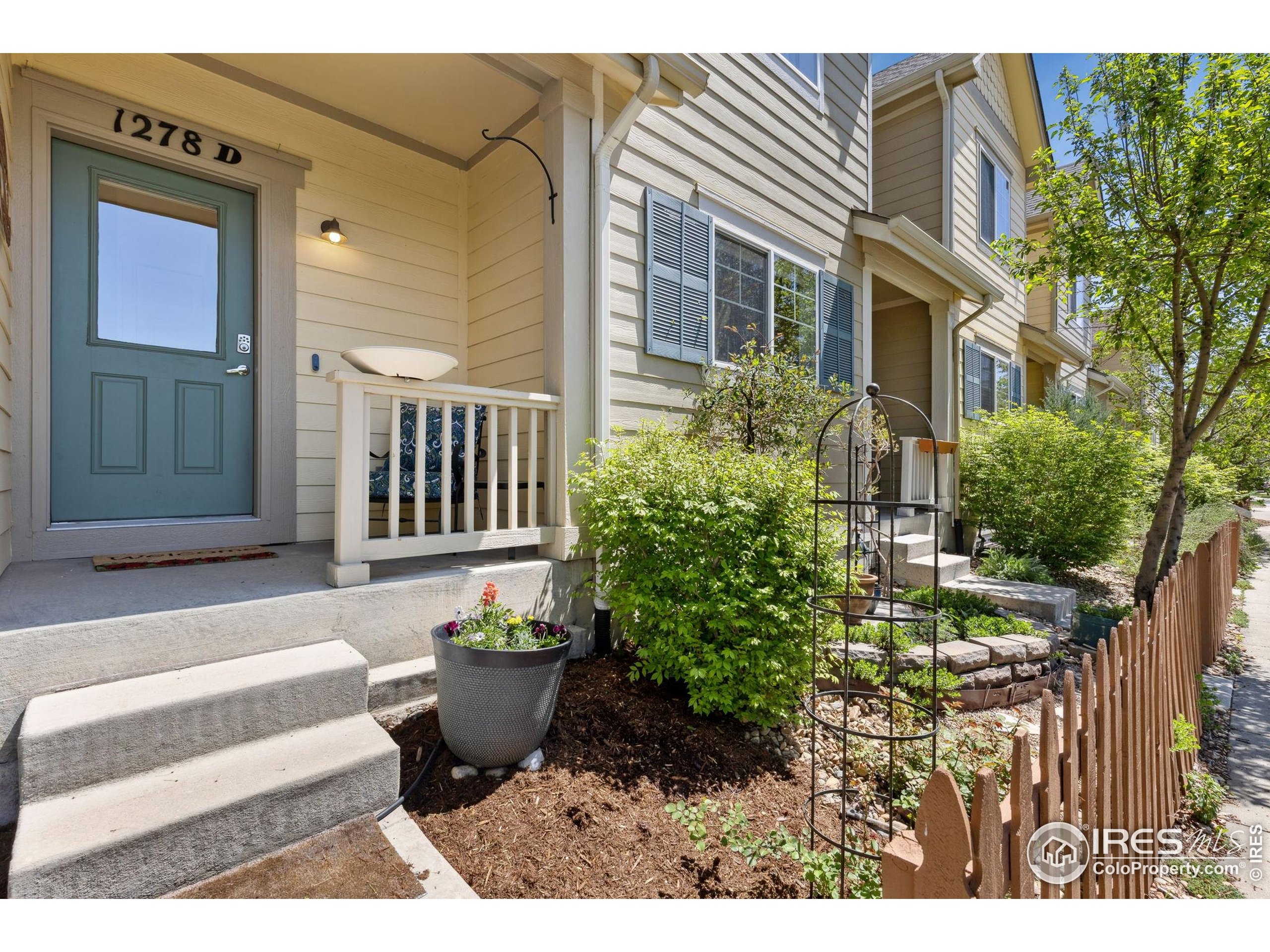 1278 Hummingbird Cir D