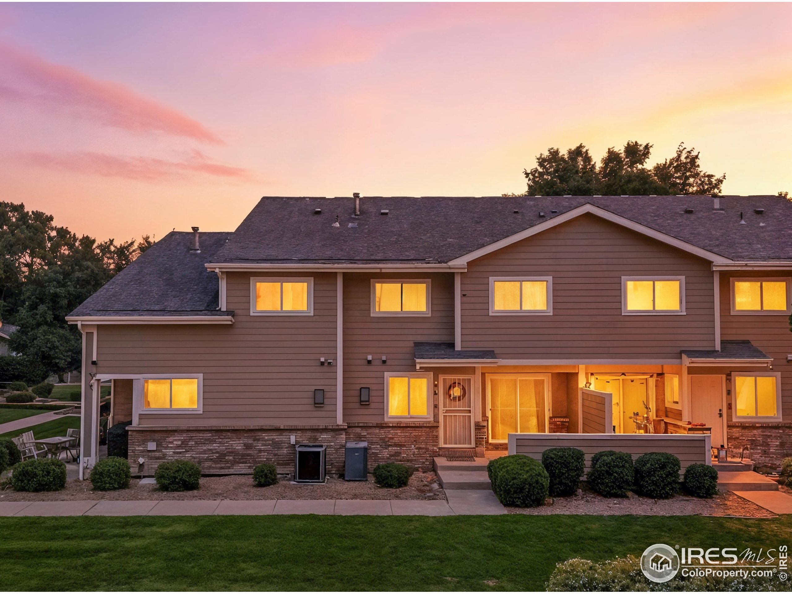 1601 Great Western Dr L6