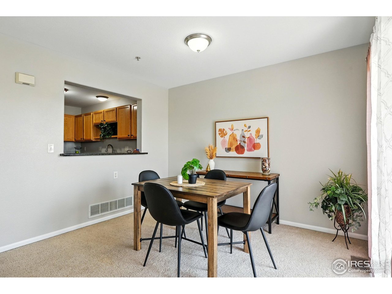 1601 Great Western Dr L6