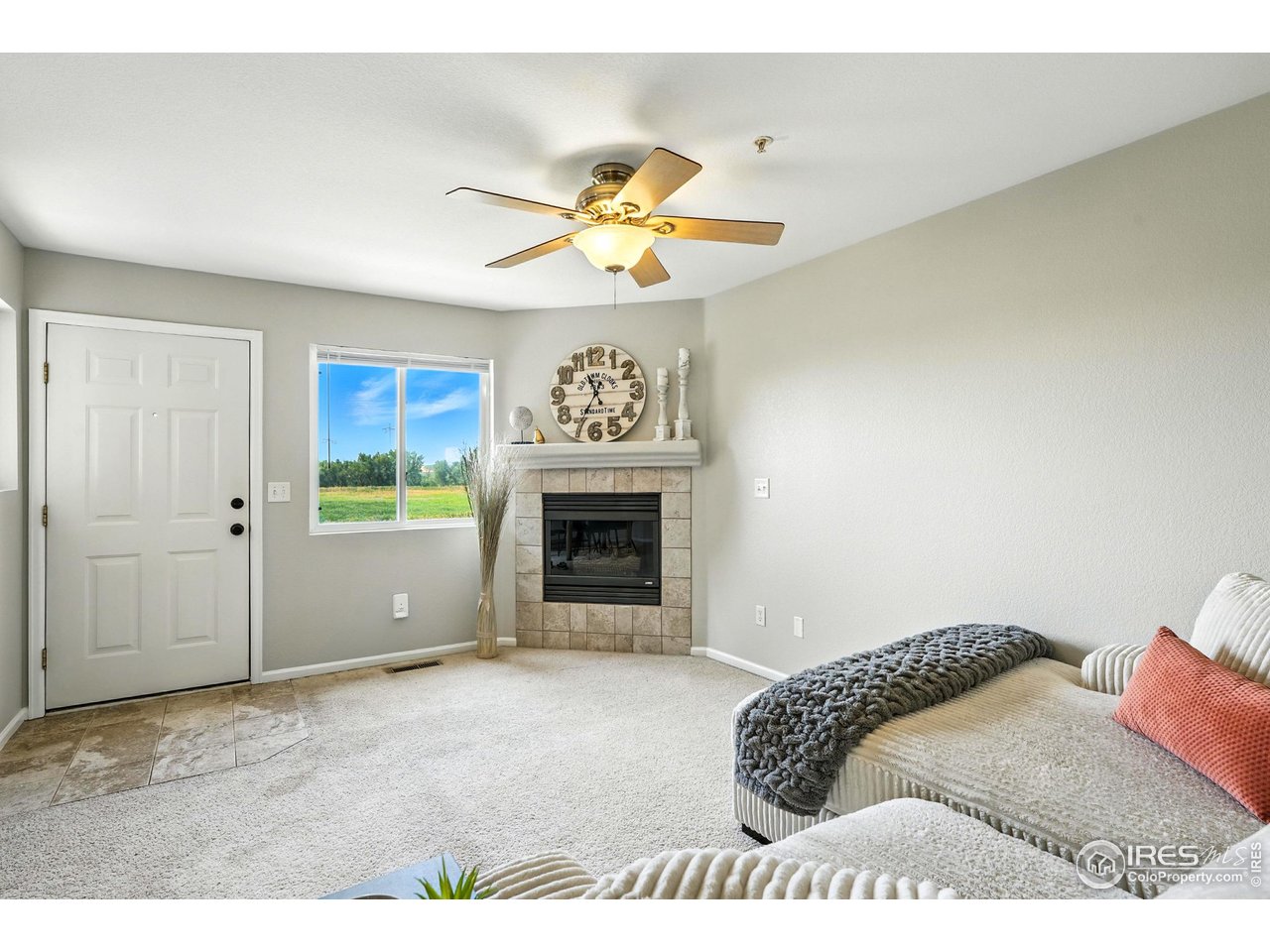 1601 Great Western Dr L6