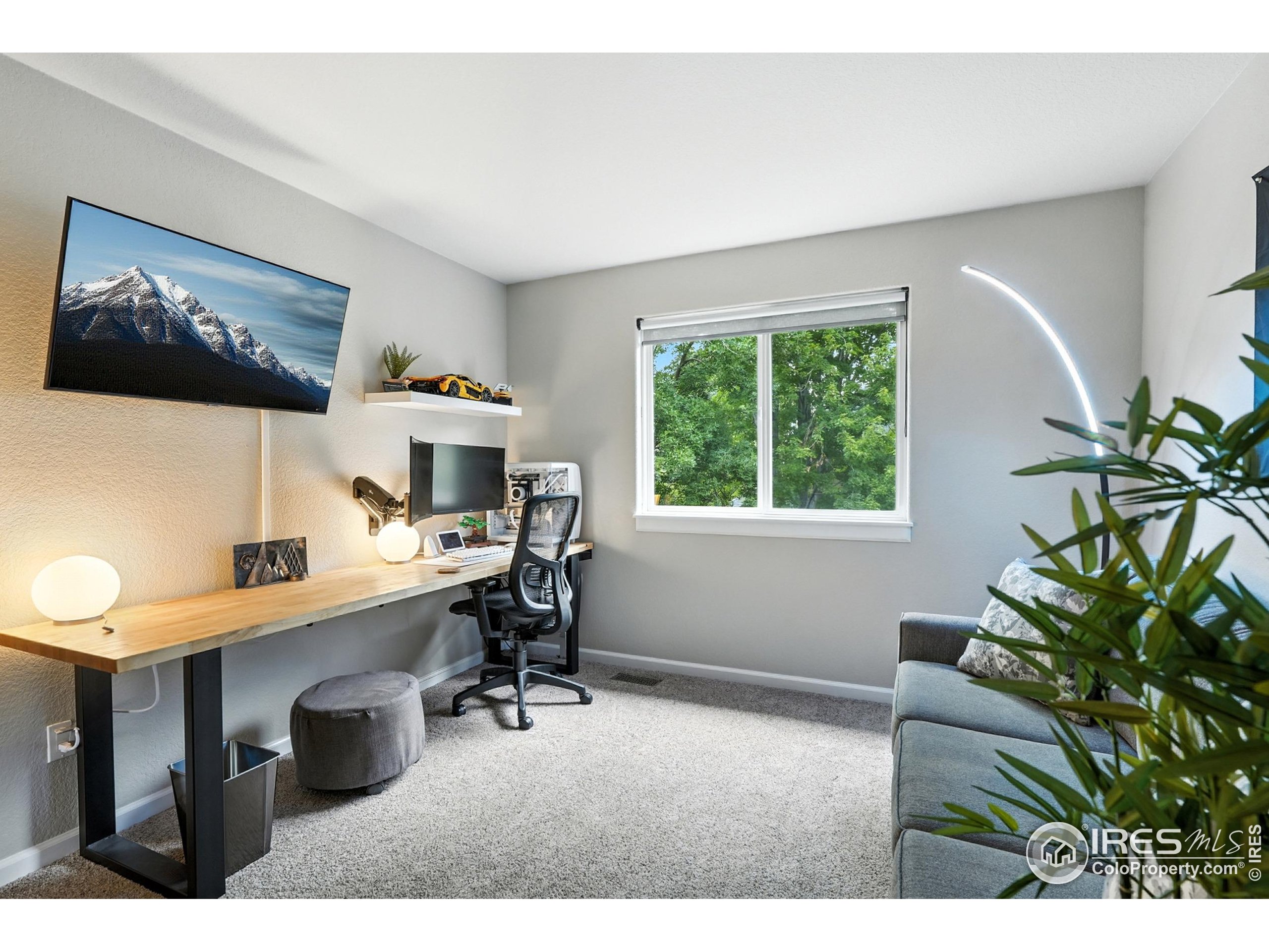 2443 Mallard Cir