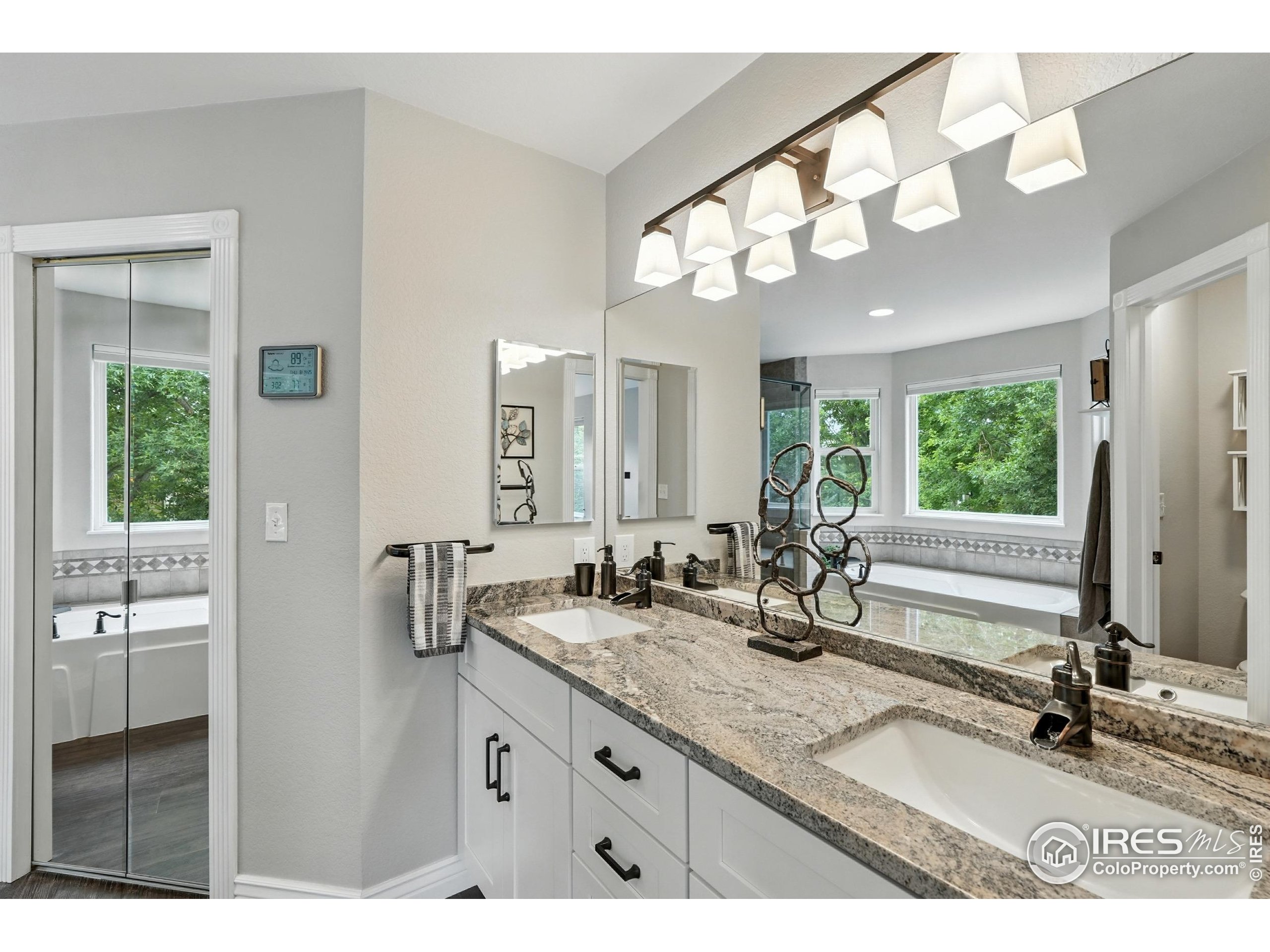 2443 Mallard Cir