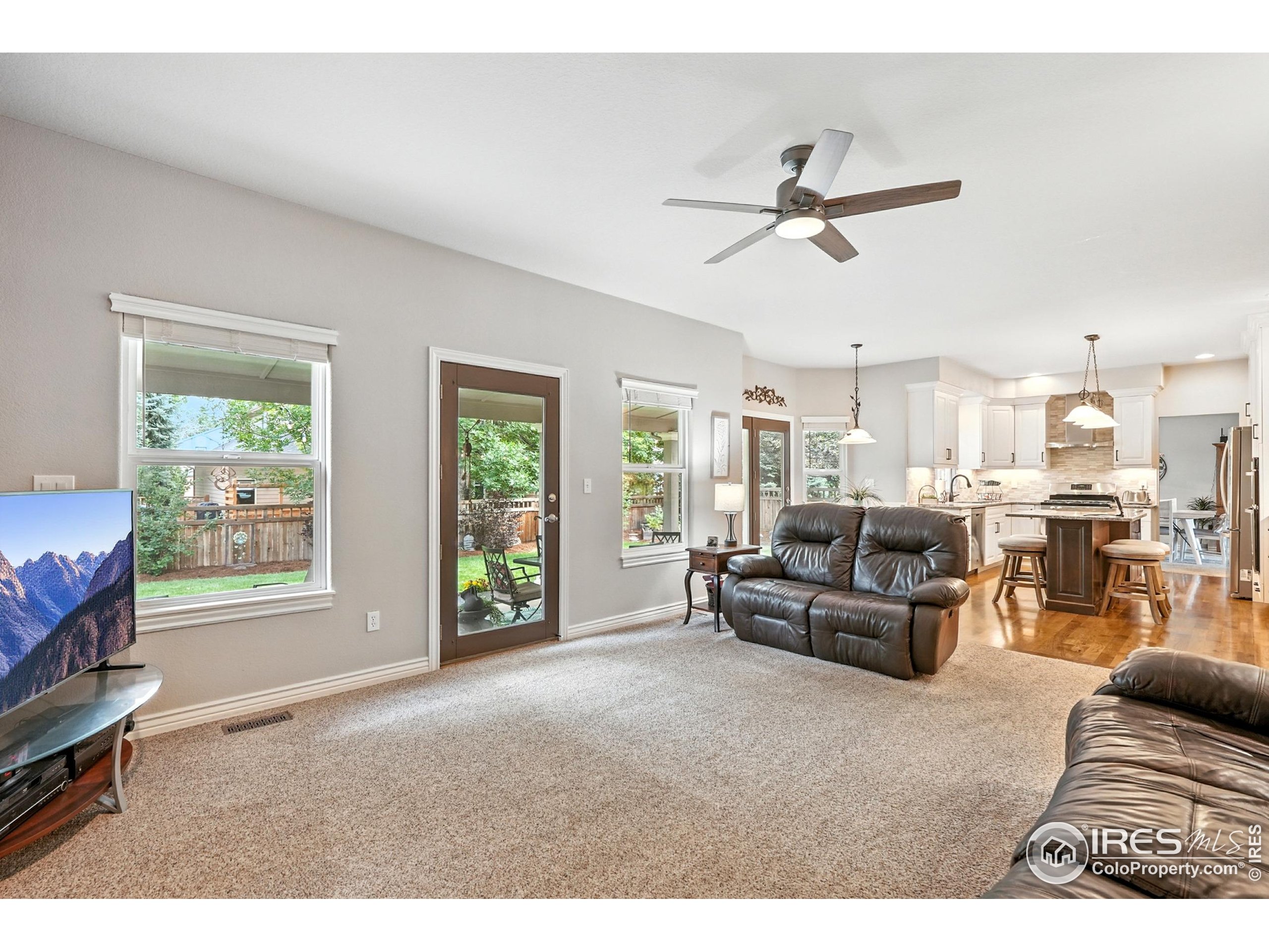2443 Mallard Cir