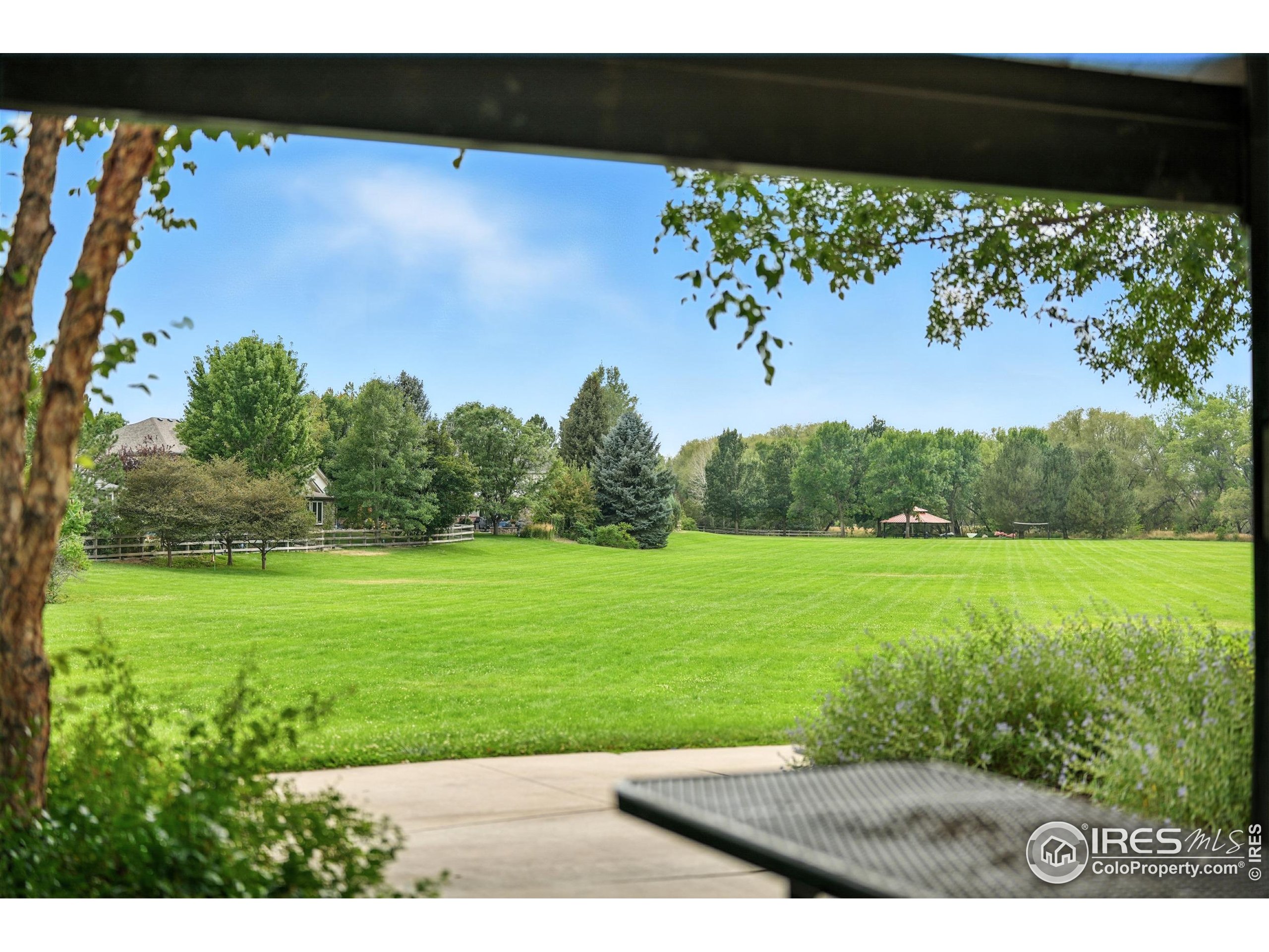 2443 Mallard Cir