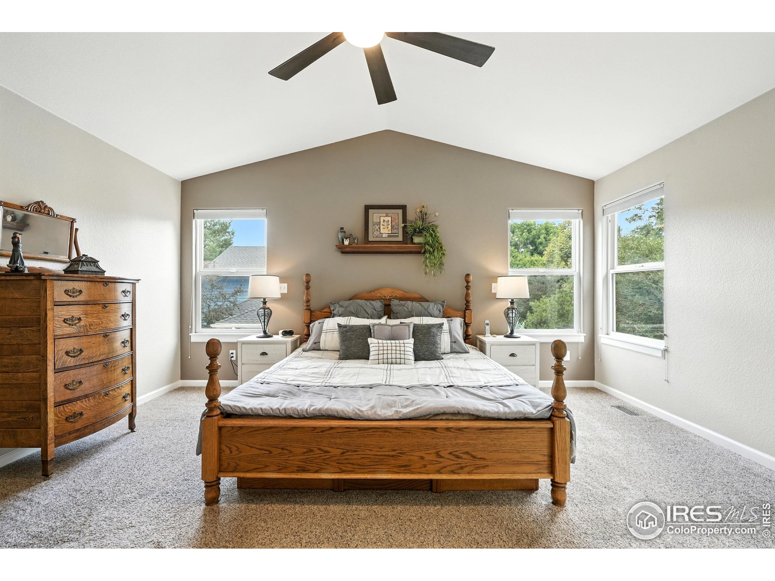 2443 Mallard Cir