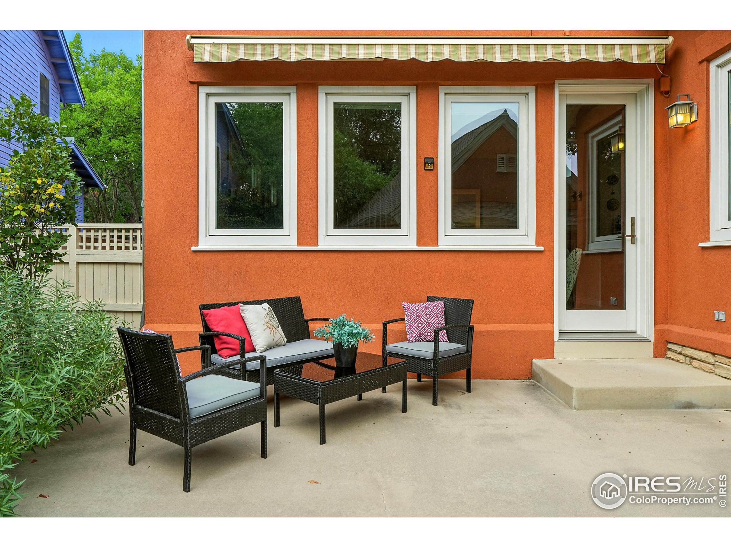 802 Neon Forest Cir