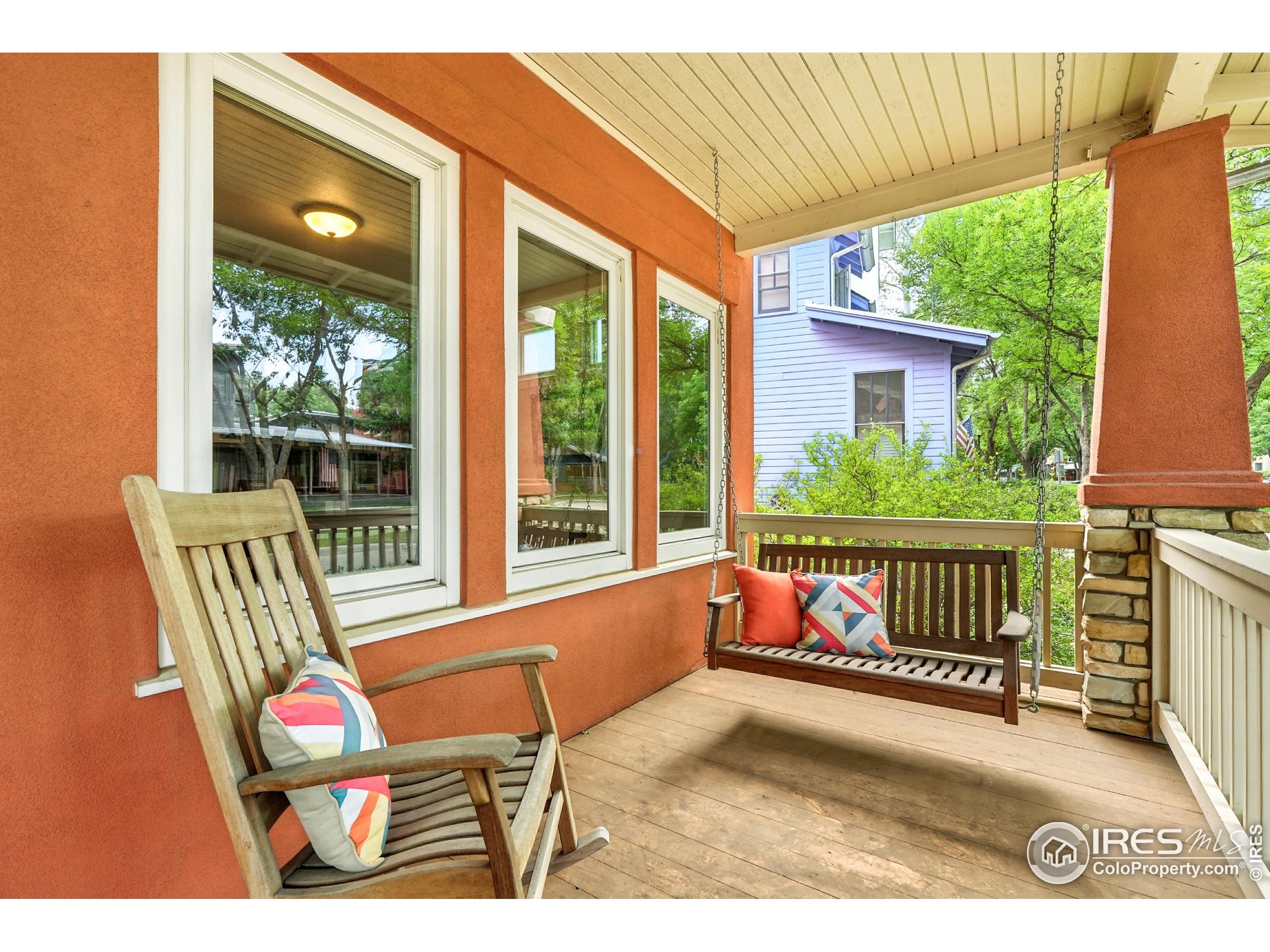 802 Neon Forest Cir