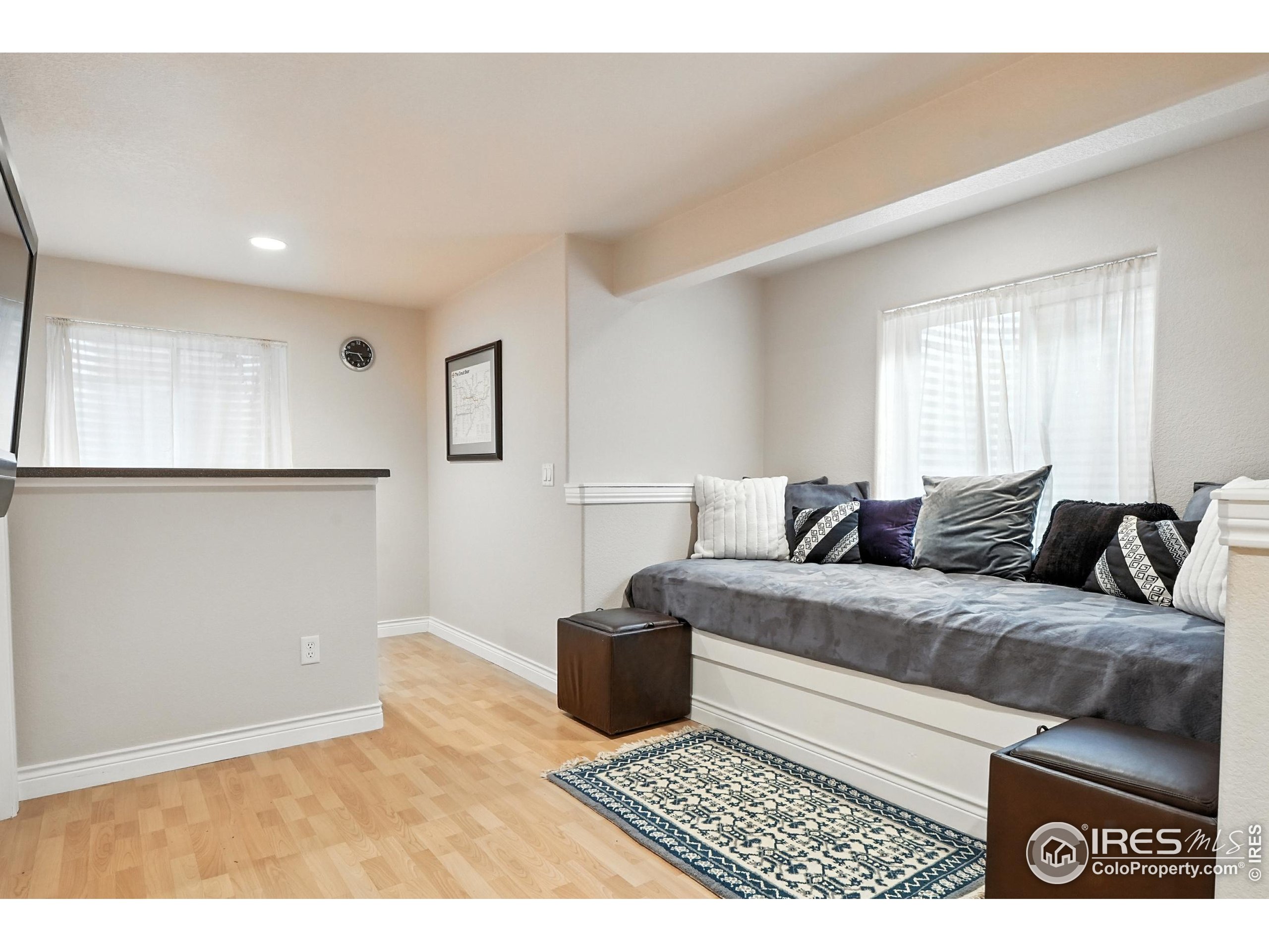 802 Neon Forest Cir