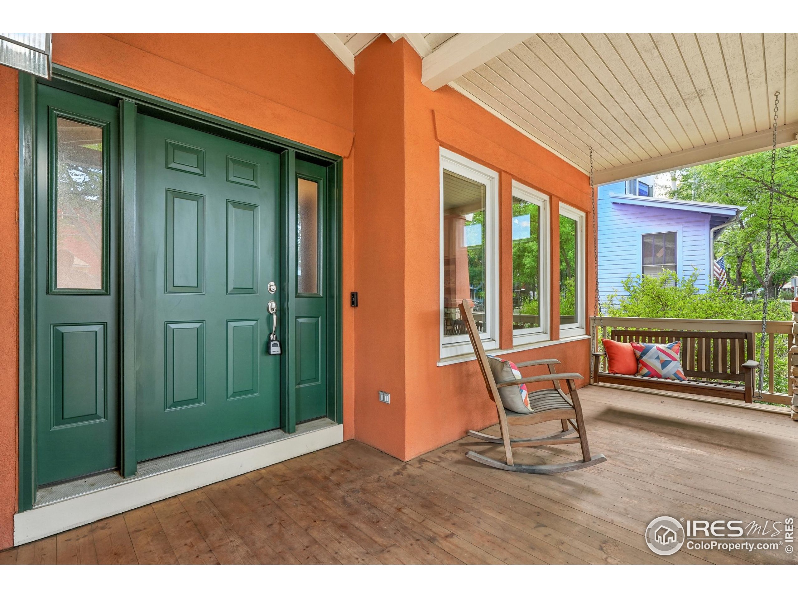802 Neon Forest Cir