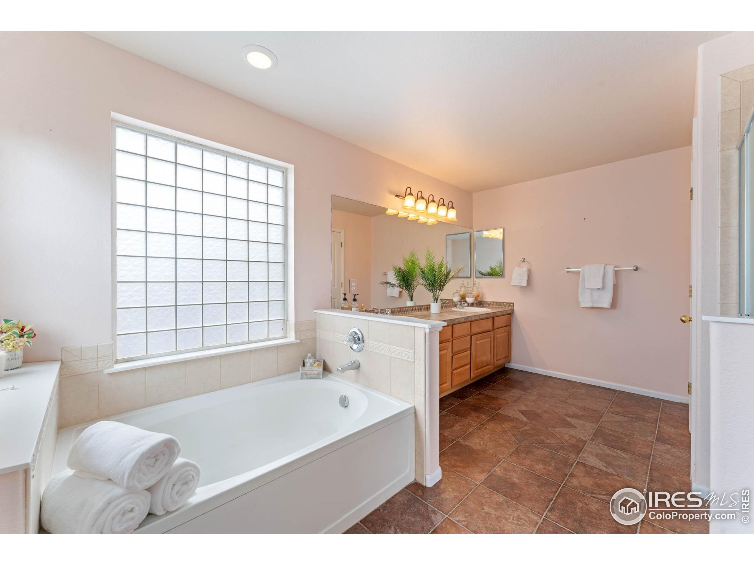 1914 Rannoch Dr Longmont