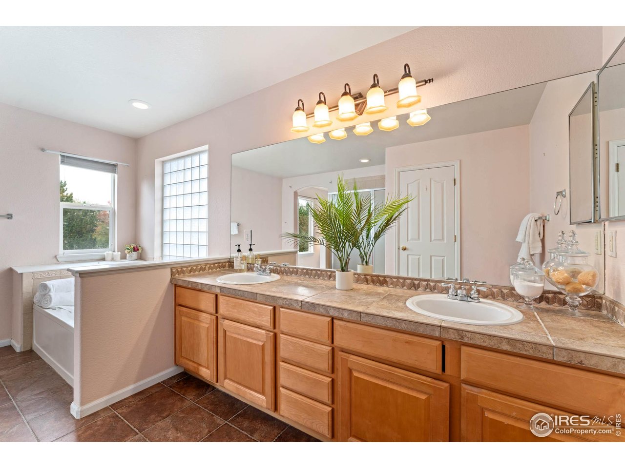 1914 Rannoch Dr Longmont