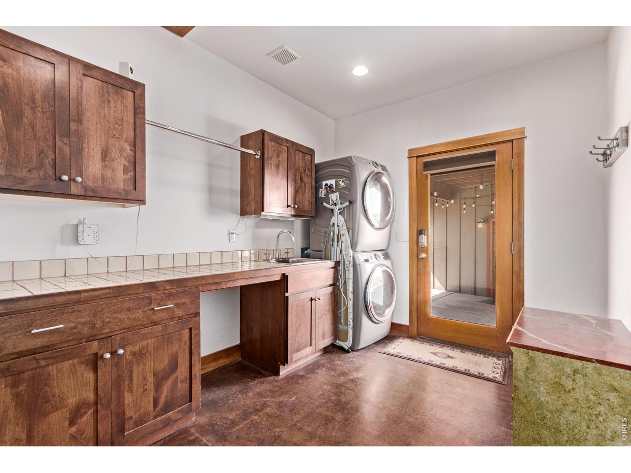 399 Northview Rd