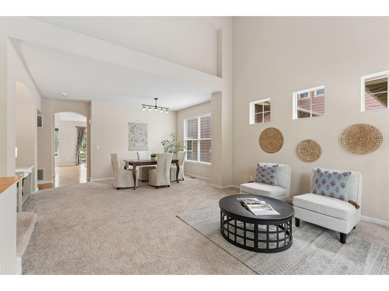 2205 Creekside Dr