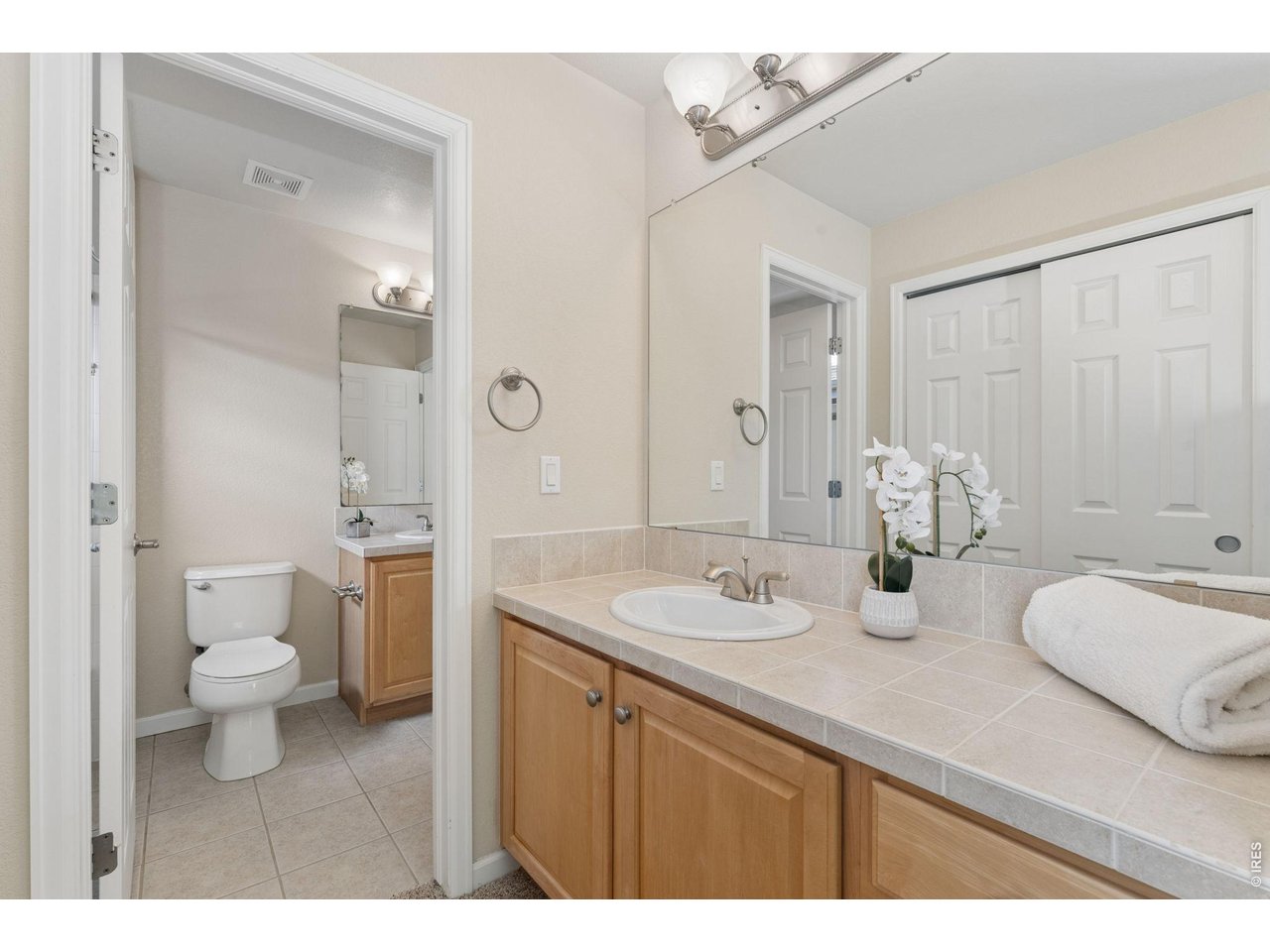 2205 Creekside Dr