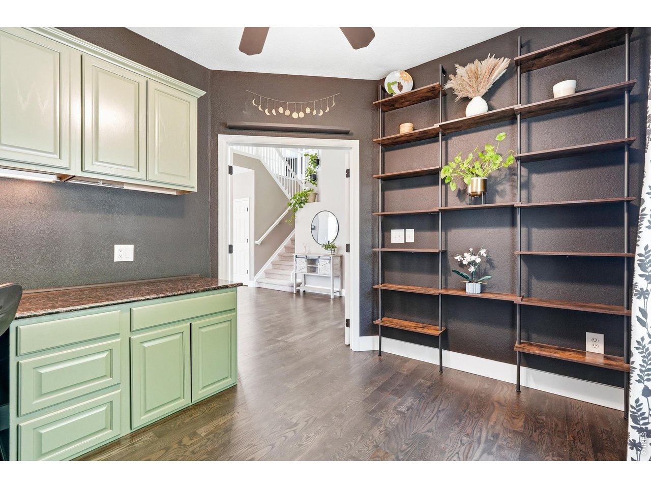 11725 Pleasant Hl