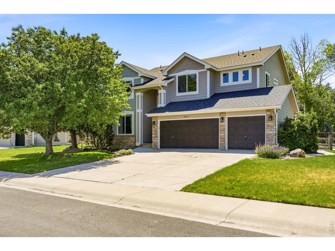 11725 Pleasant Hl