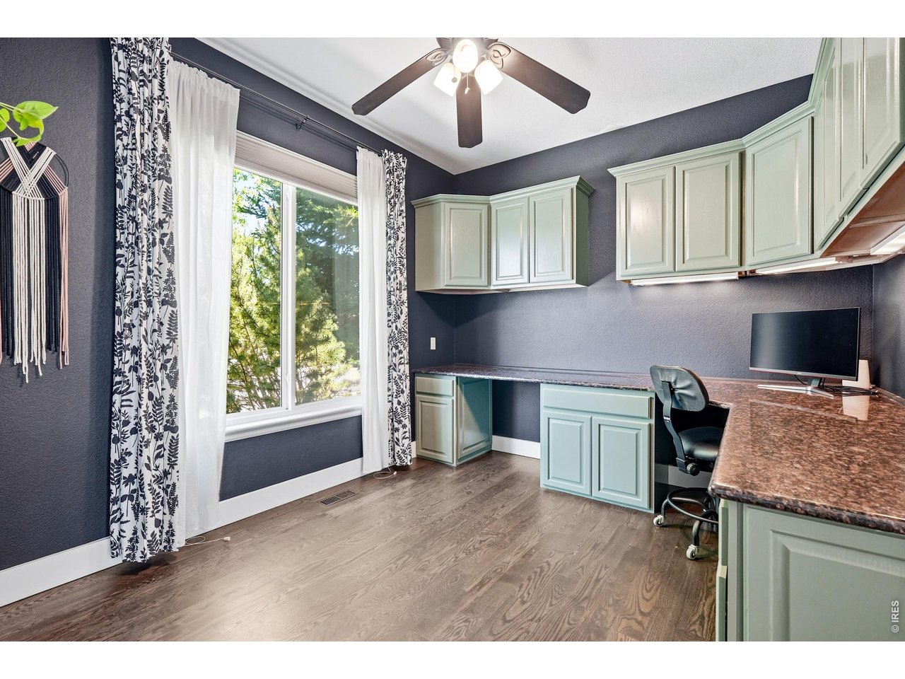 11725 Pleasant Hl