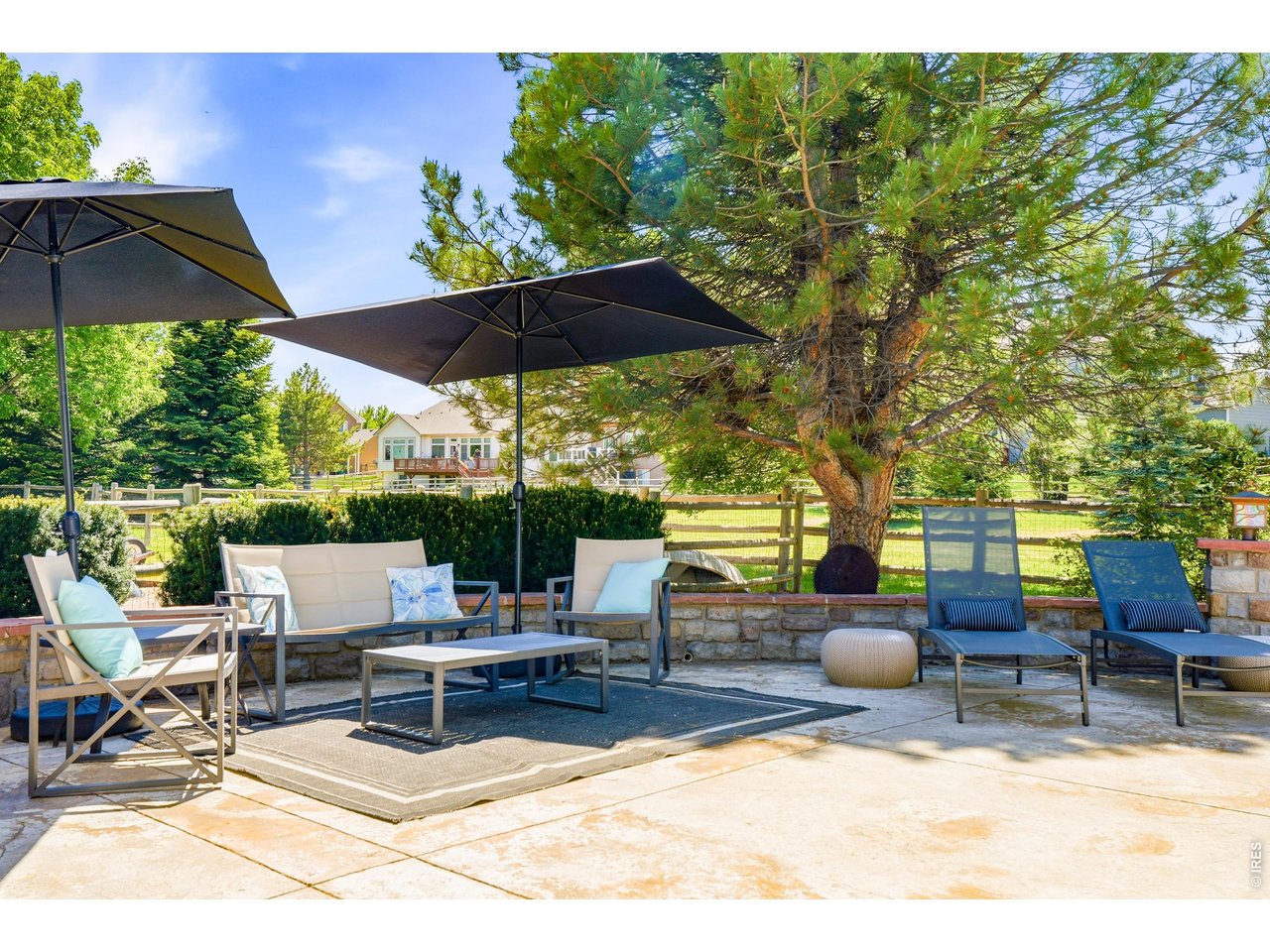 11725 Pleasant Hl