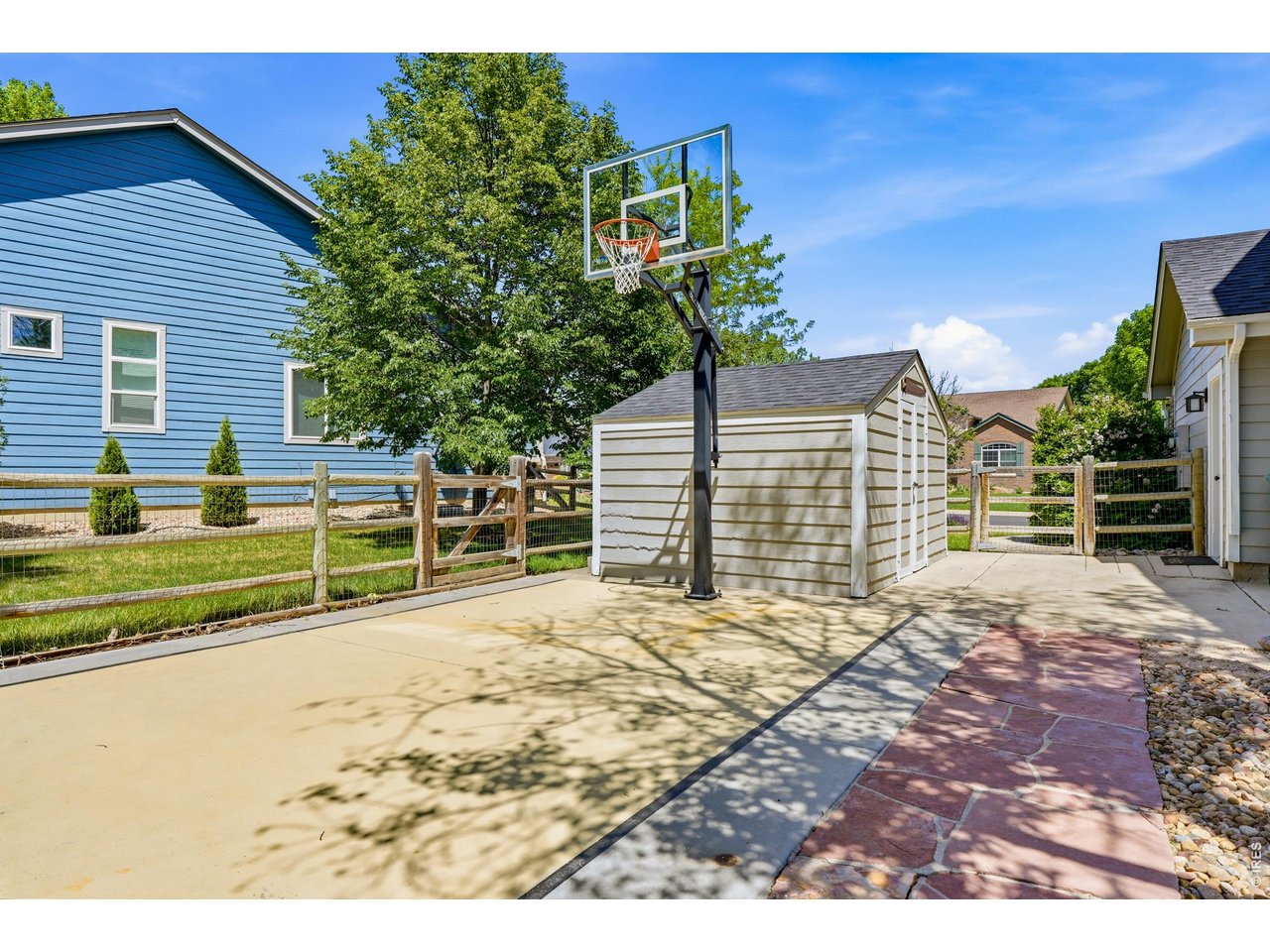 11725 Pleasant Hl