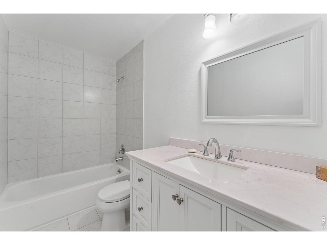 10251 W 44th Ave 5-208