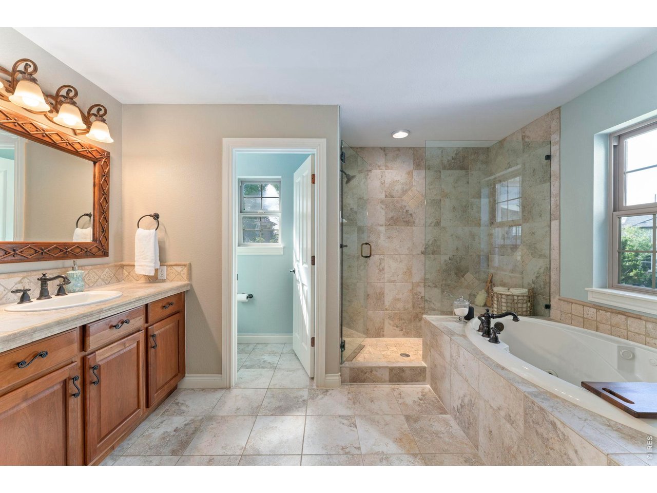 1757 Montgomery Cir