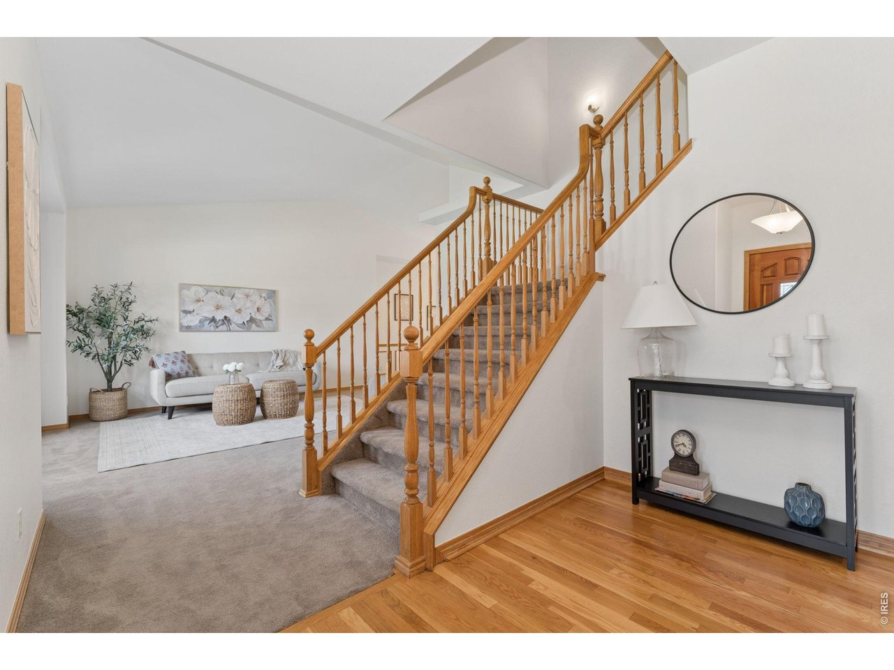 2413 Willow Ln