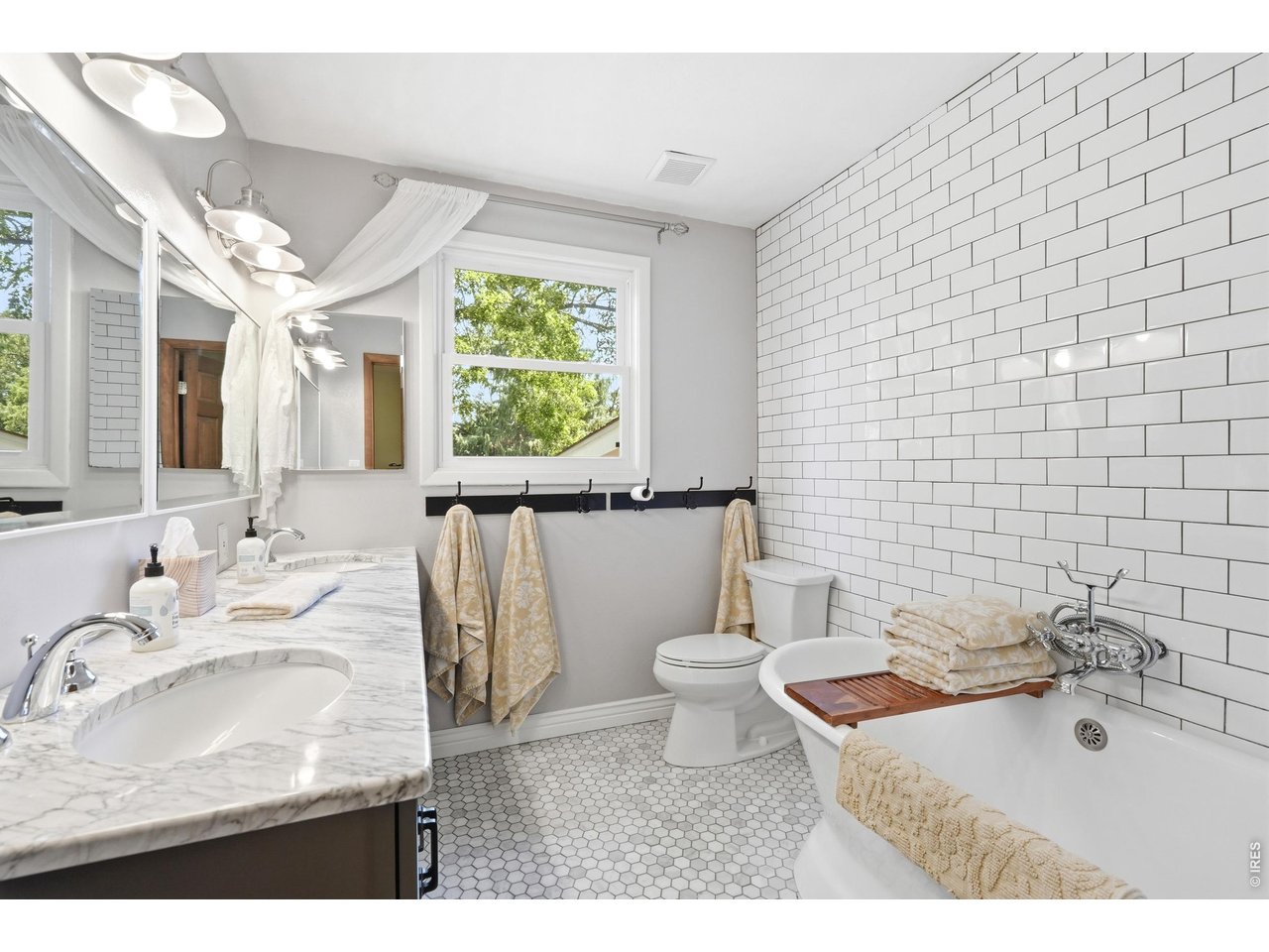 14 Princeton Cir