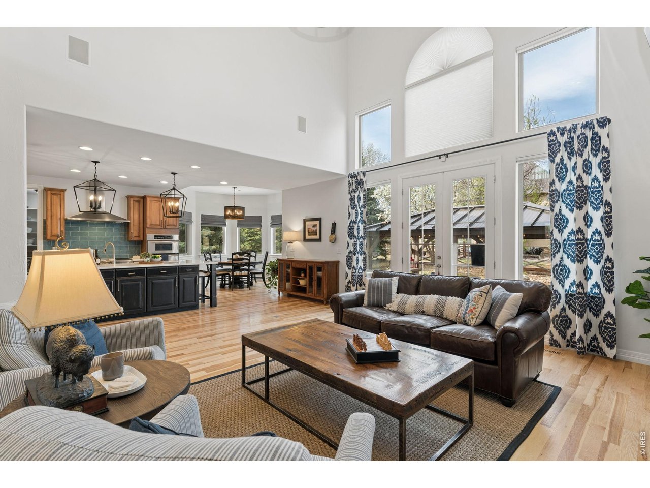 1744 Montgomery Cir