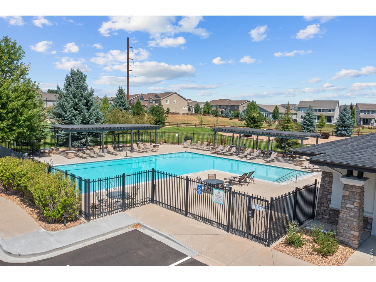 1744 Montgomery Cir