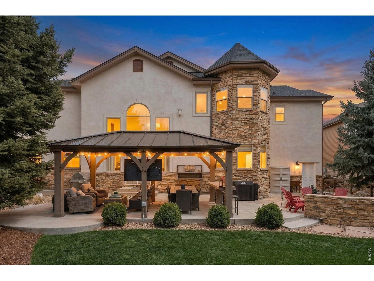1744 Montgomery Cir