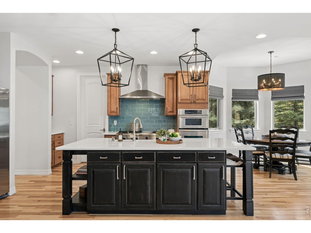 1744 Montgomery Cir