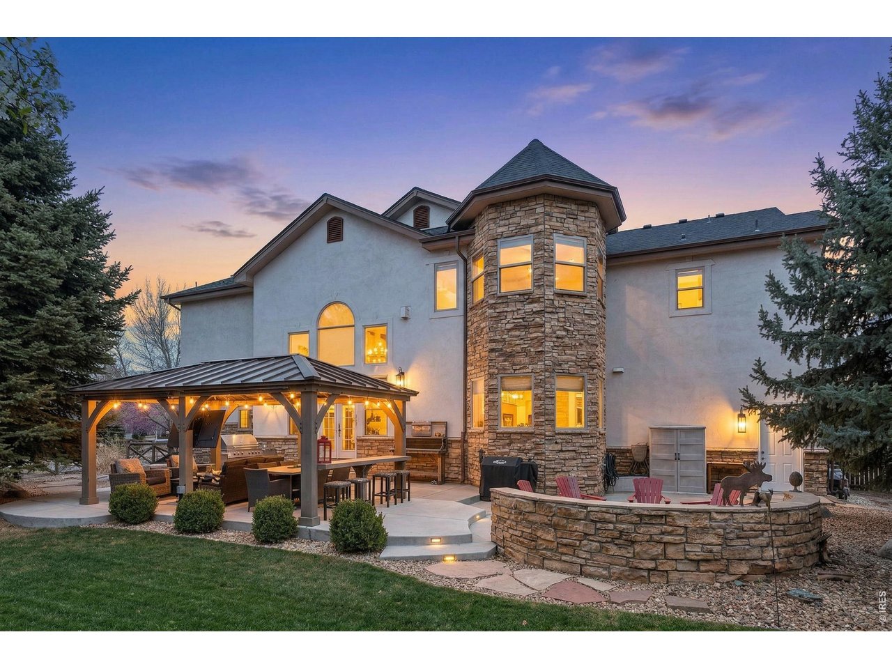 1744 Montgomery Cir