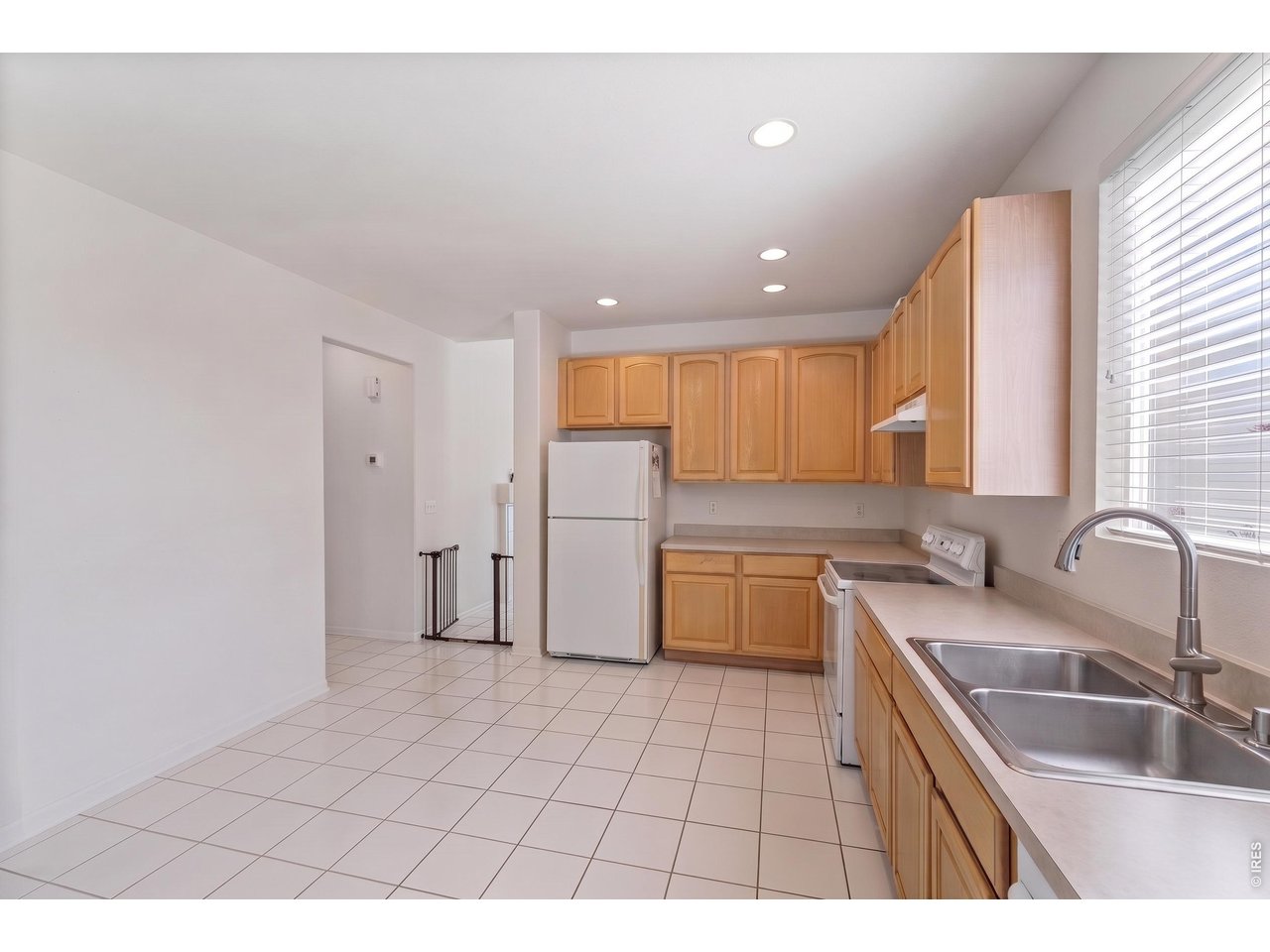 23 Gaviota Ave