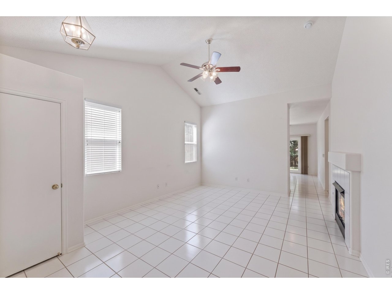 23 Gaviota Ave