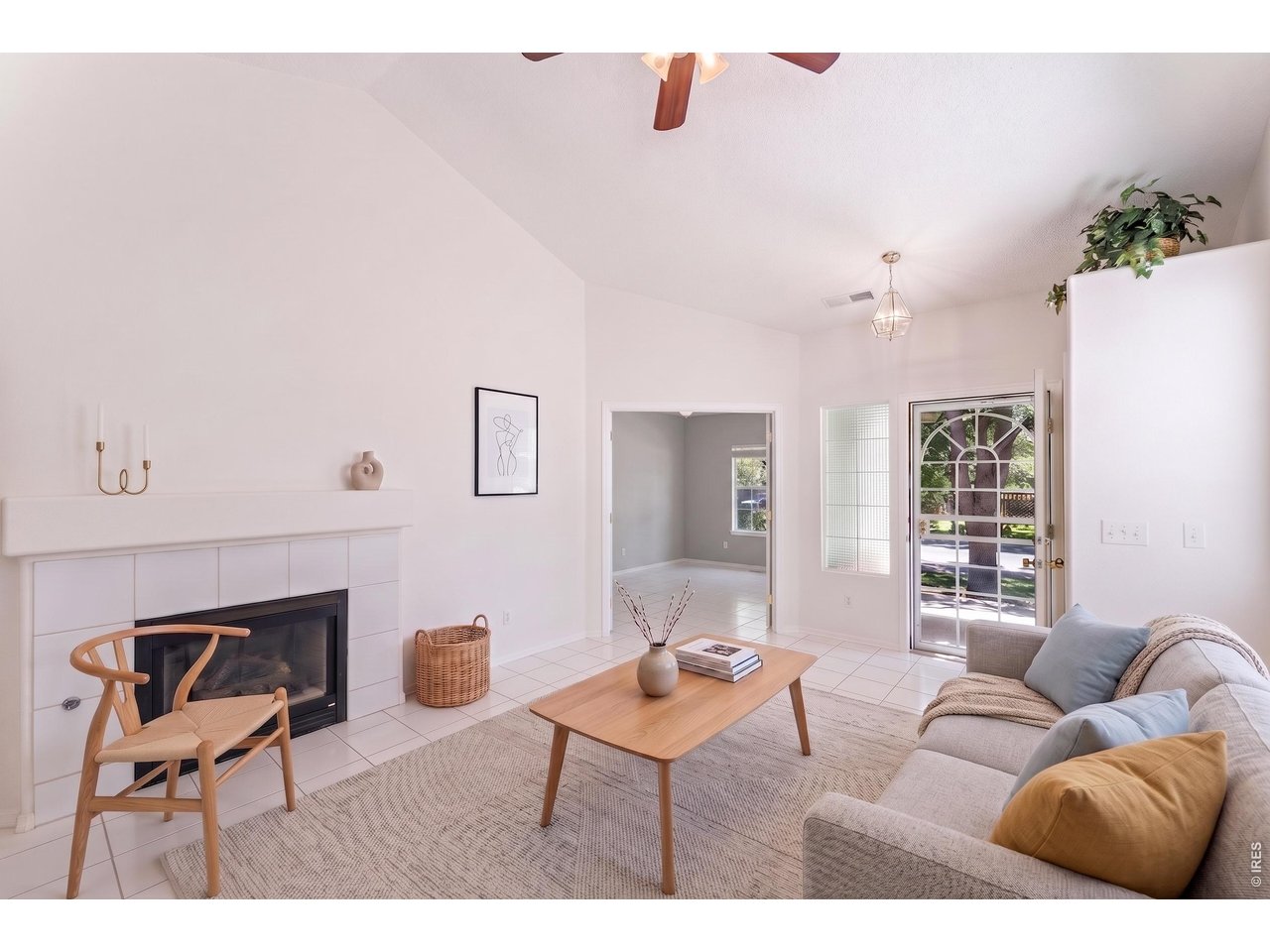 23 Gaviota Ave