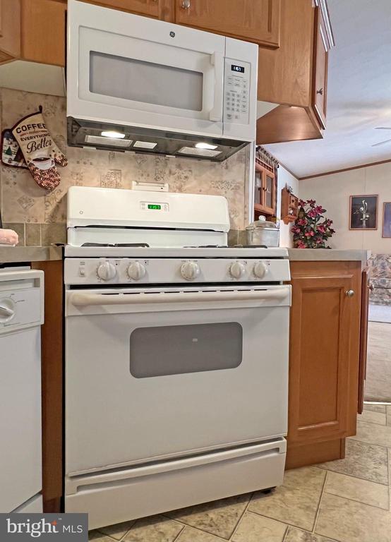20087 ATLANTIC AVENUE F-105