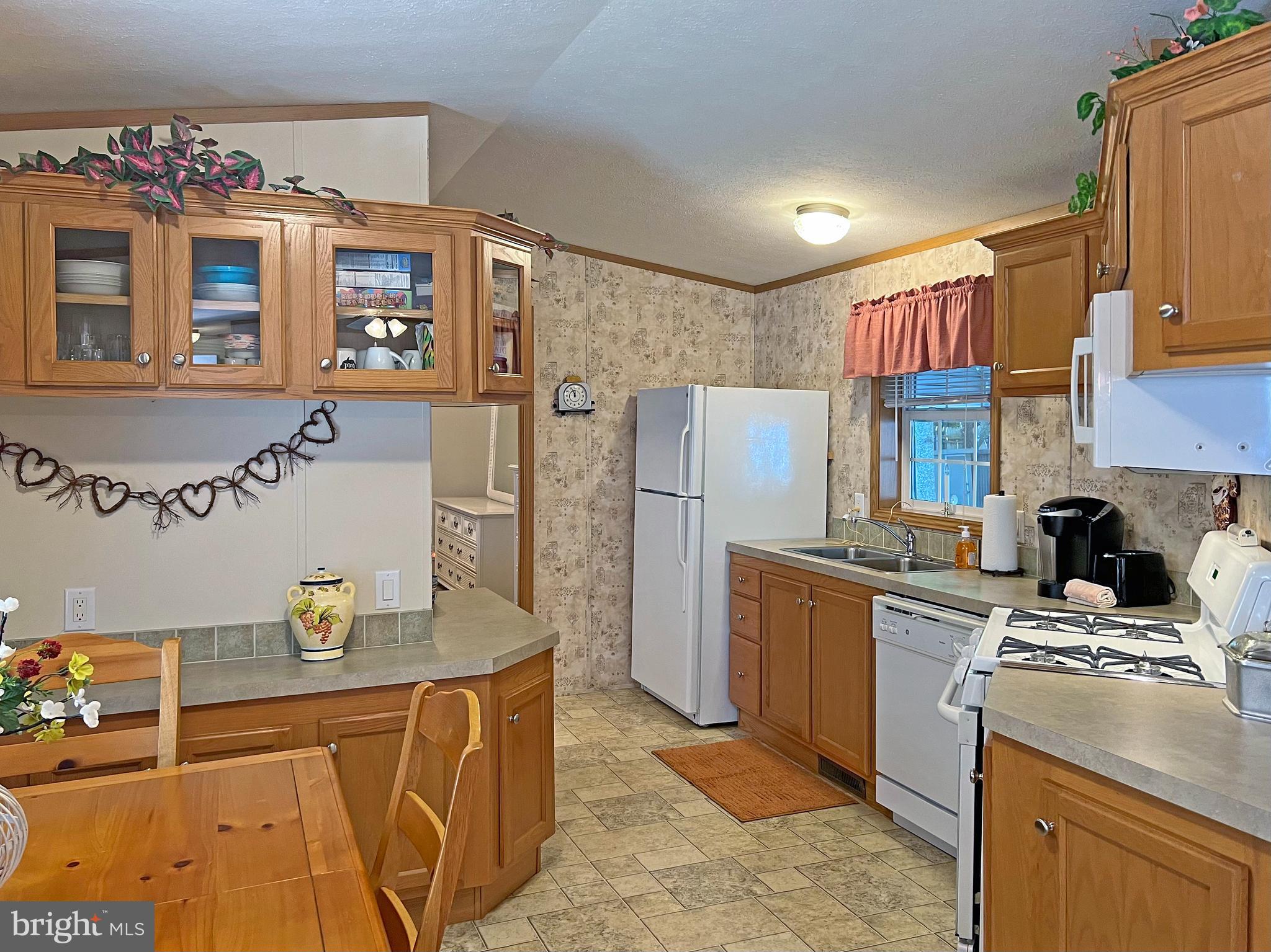 20087 ATLANTIC AVENUE F-105