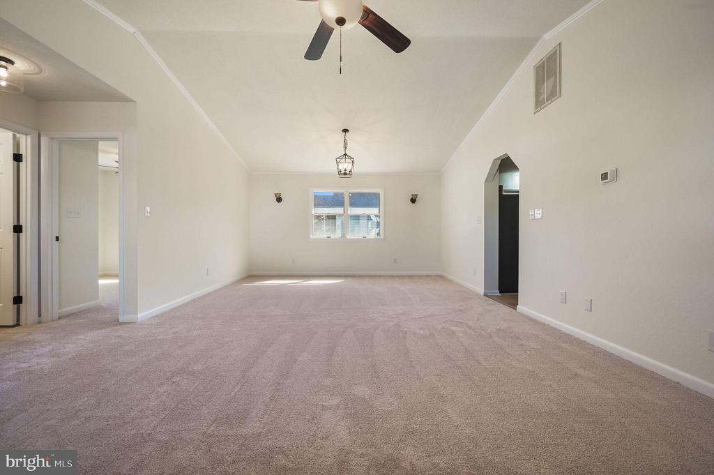 36733 W POND CIRCLE