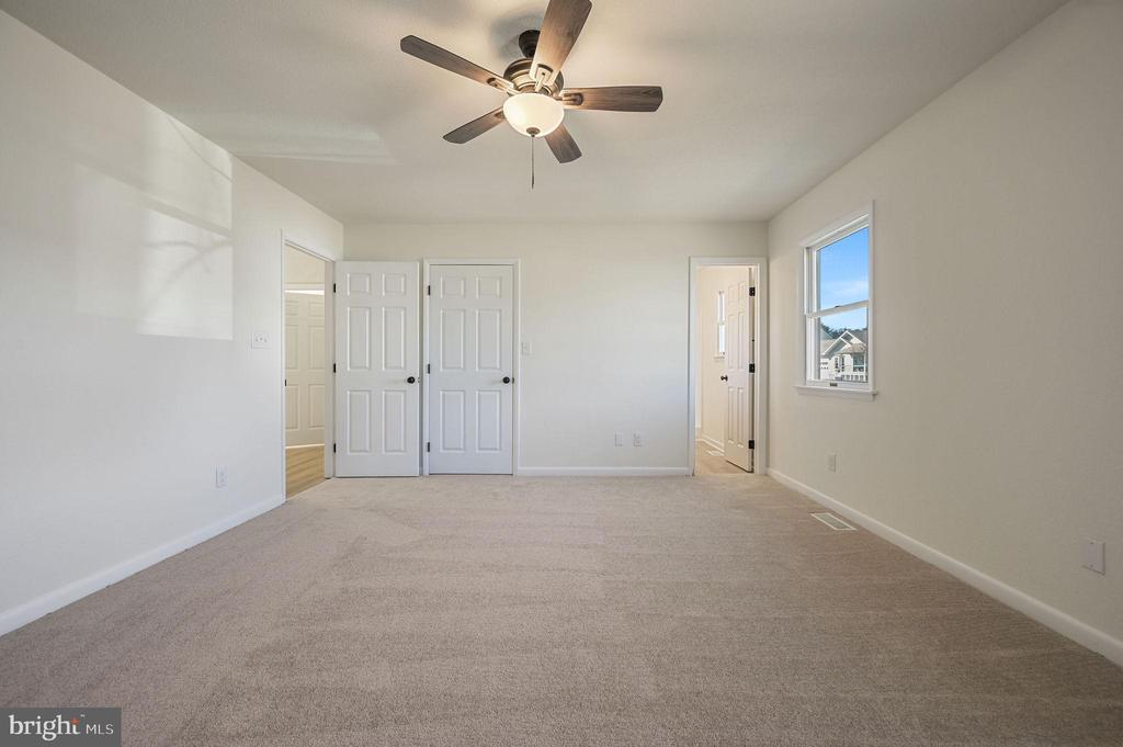 36733 W POND CIRCLE
