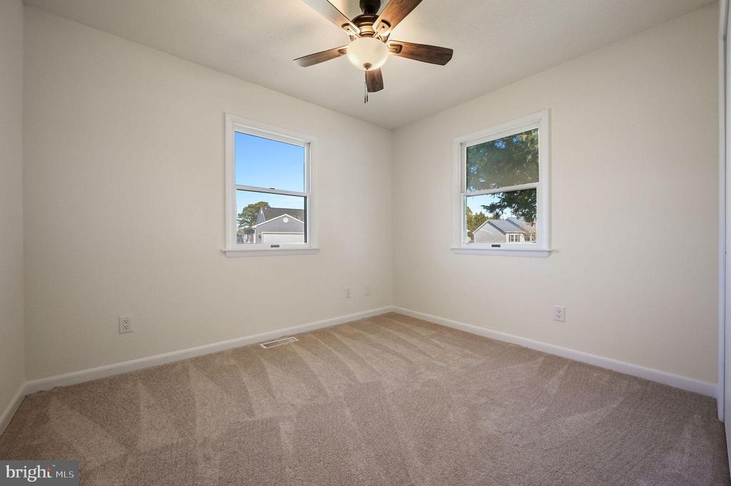 36733 W POND CIRCLE
