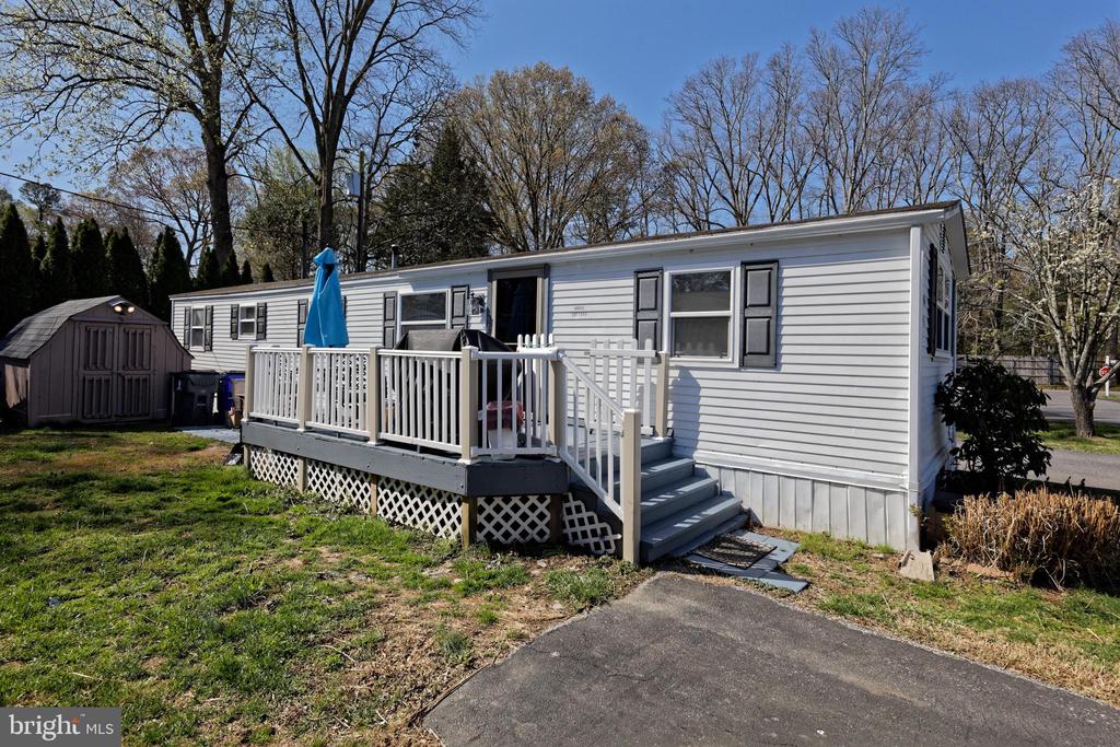 19989 CENTER AVENUE D95