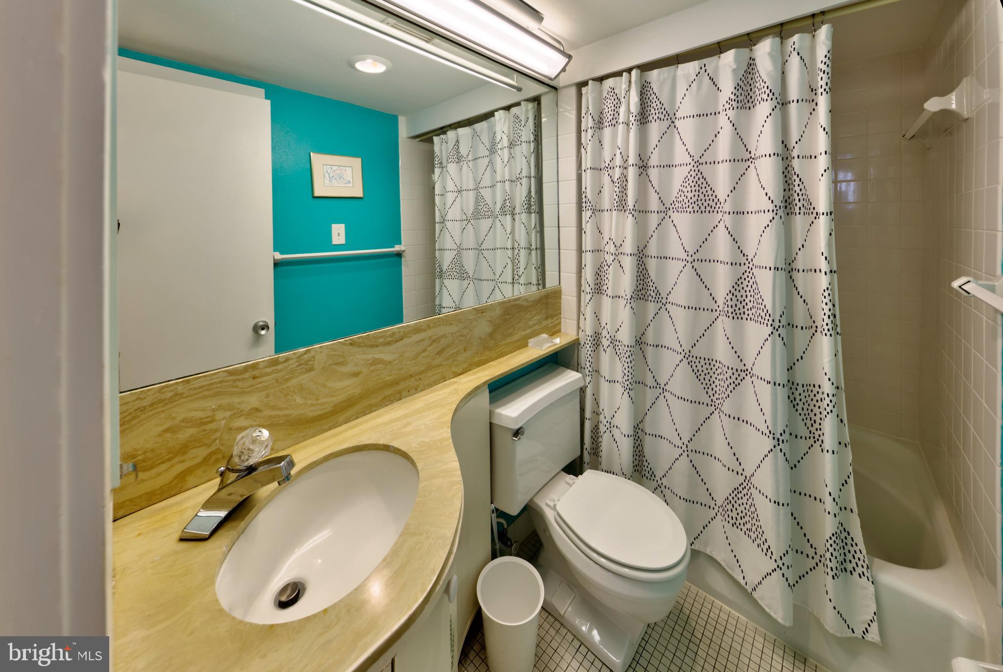 2 N VIRGINIA AVENUE 524