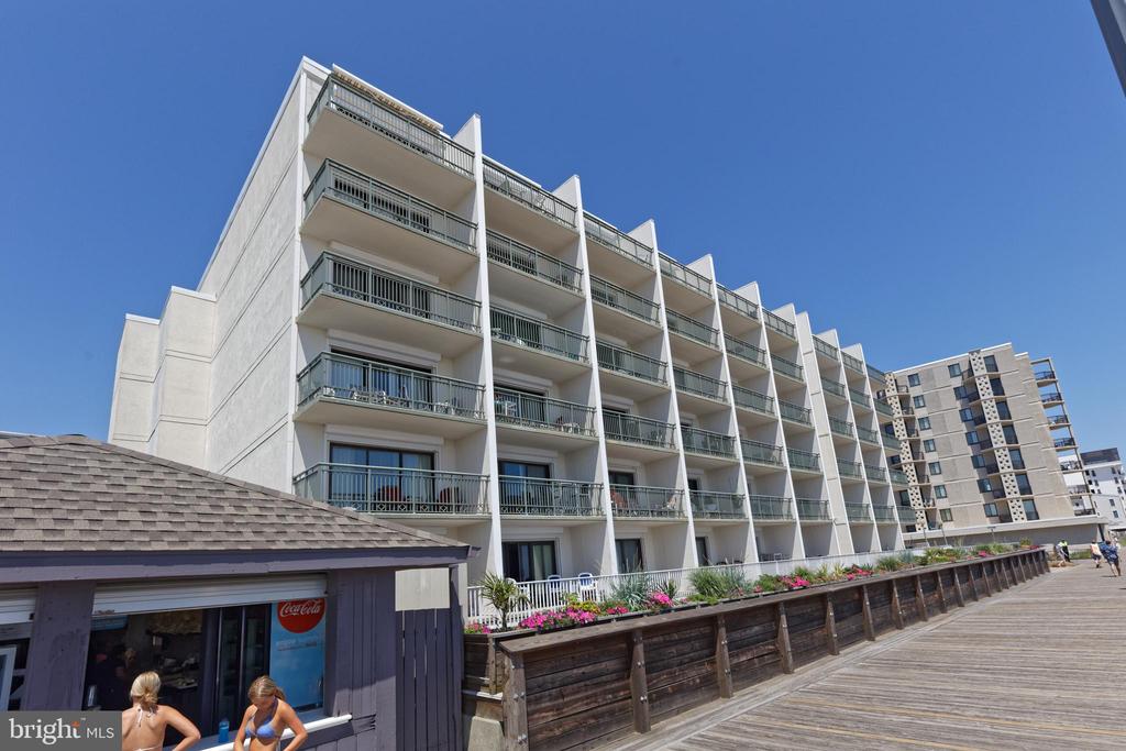 2 N VIRGINIA AVENUE 524