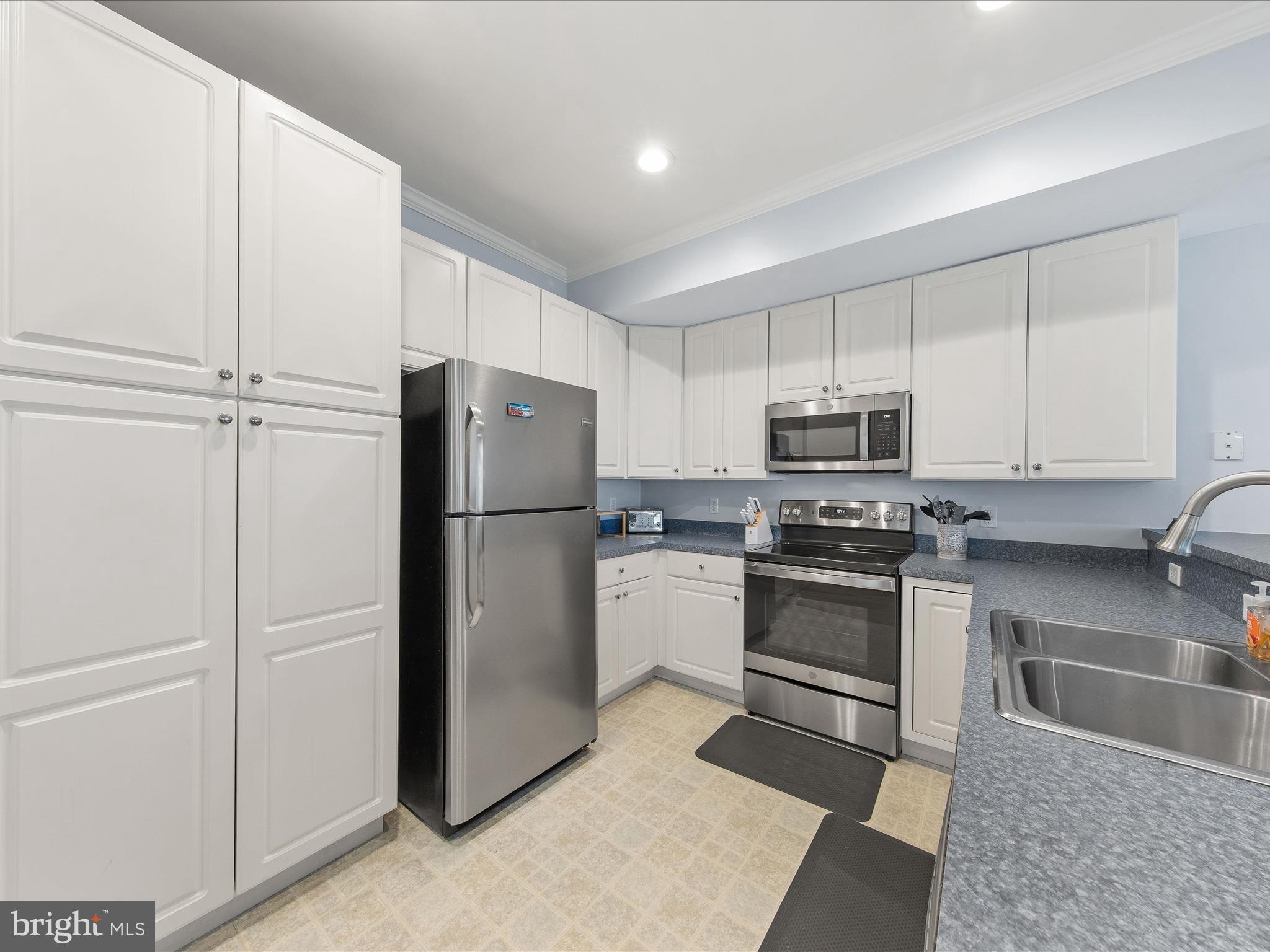 4201 SAND PIPER DRIVE