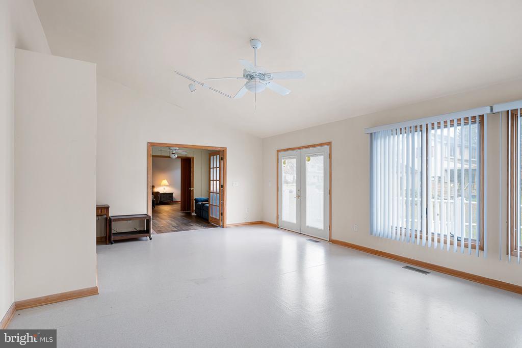 37467 BURTON COURT